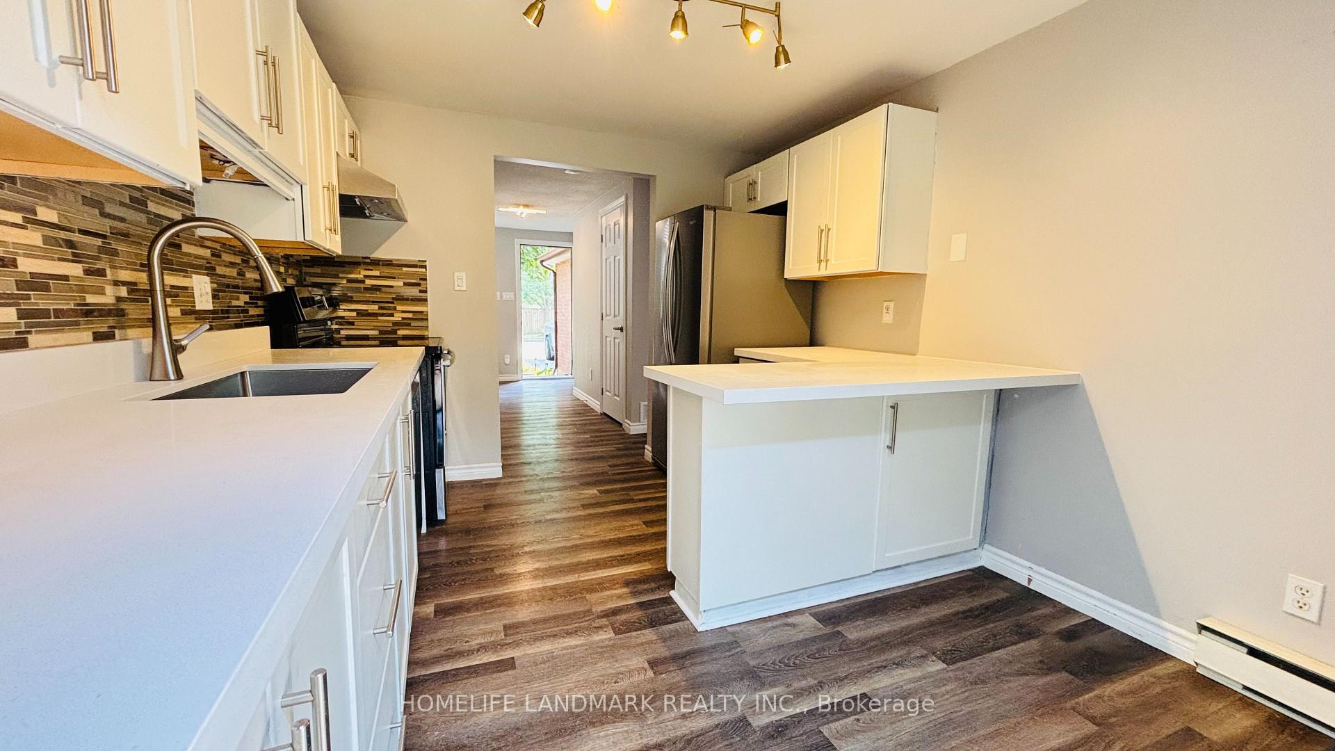 Photo 6 of 494 Old Orchard Place, Waterloo, Westvale — HOMEH