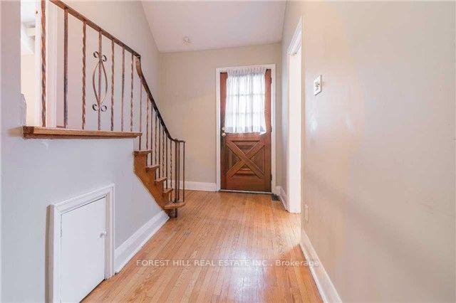 Photo 2 of 90 Arnold Avenue, Vaughan, Crestwood-Springfarm-Yorkhill — HOMEH