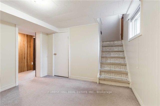 Photo 12 of 90 Arnold Avenue, Vaughan, Crestwood-Springfarm-Yorkhill — HOMEH