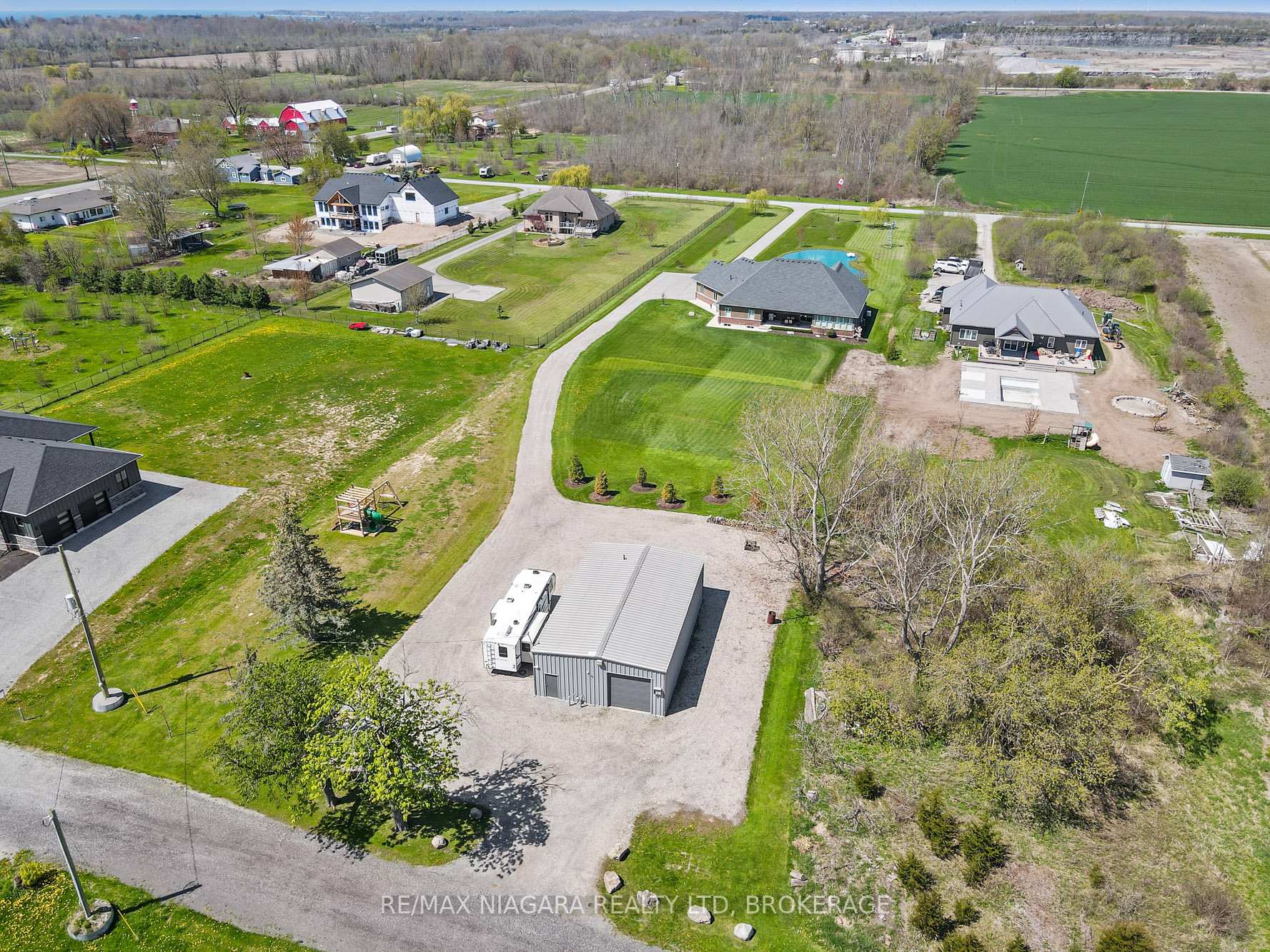 Photo 40 of 20227 Youngs Road S, Wainfleet, Marshville/Winger — HOMEH