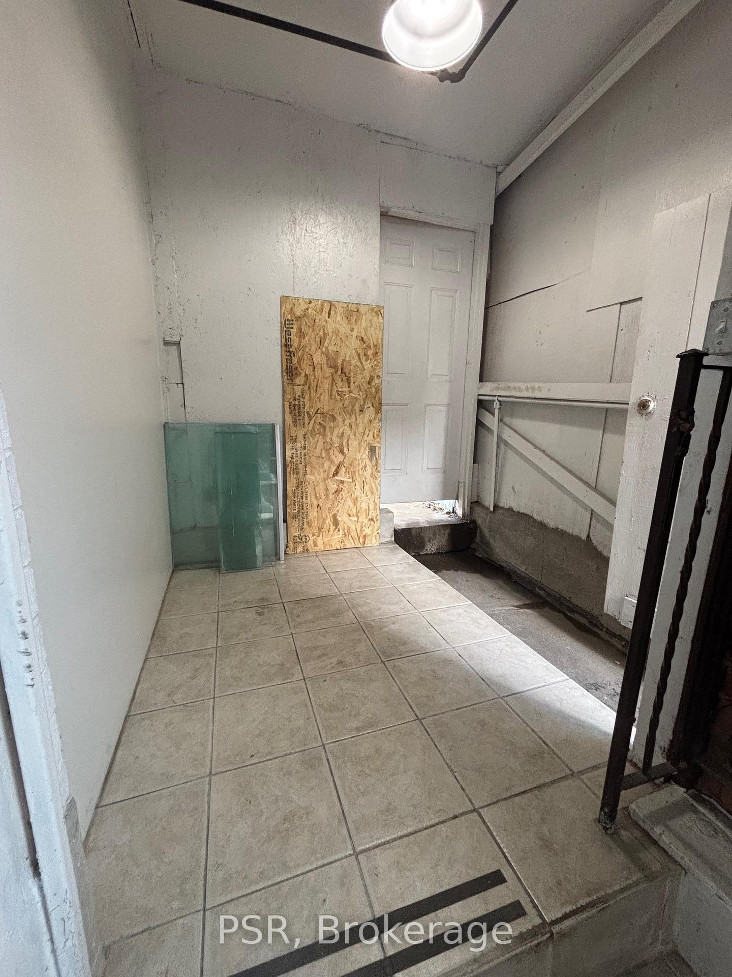 Photo 5 of Unit Lower, 2032 Davenport Road, Toronto, Weston-Pellam Park — HOMEH