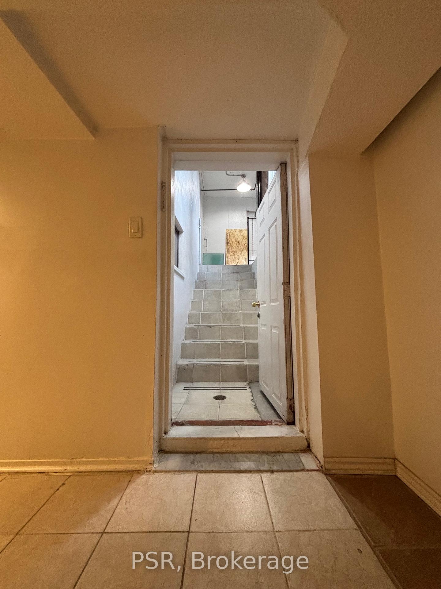Photo 8 of Unit Lower, 2032 Davenport Road, Toronto, Weston-Pellam Park — HOMEH
