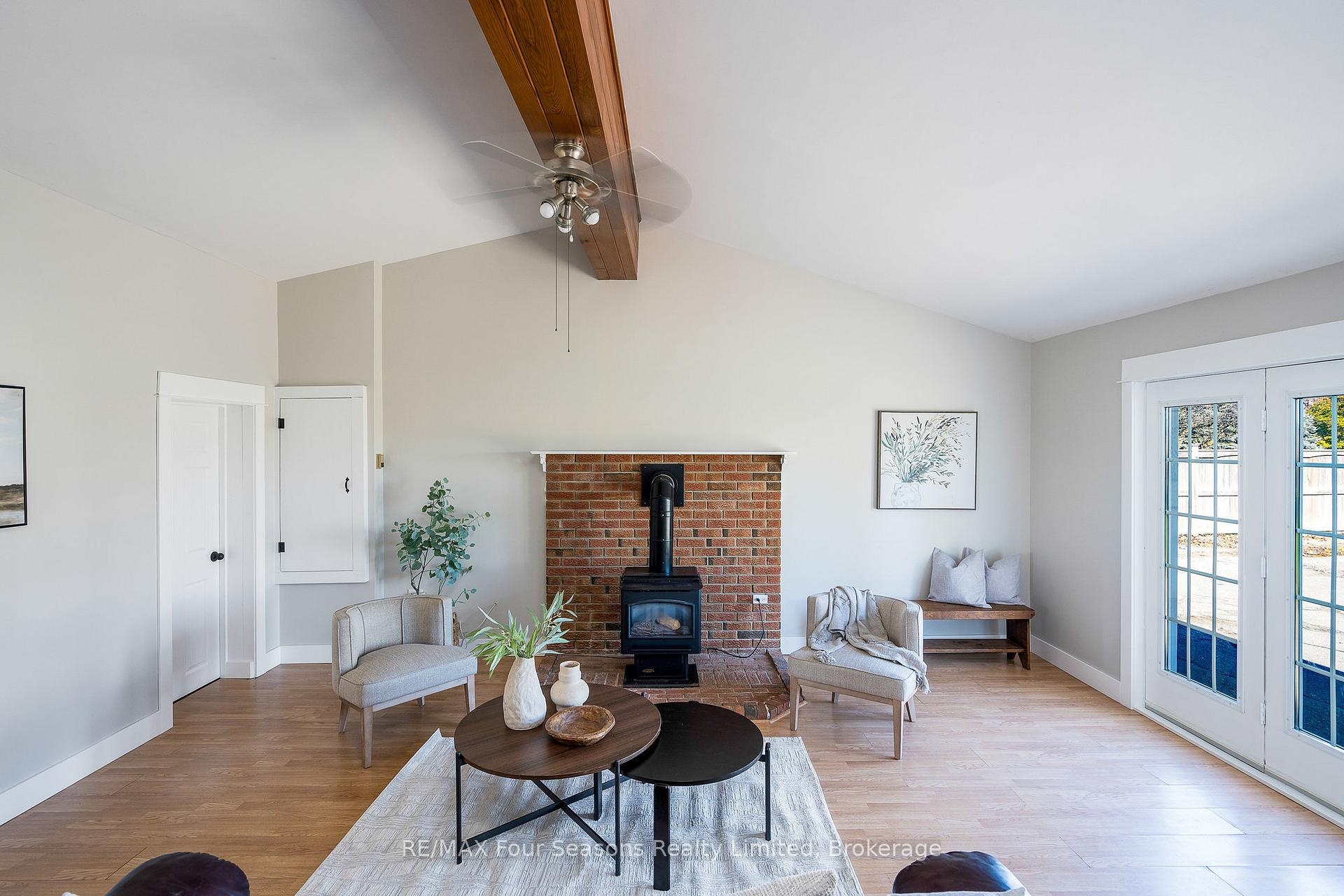 Photo 14 of 475 Lyons Court, Wasaga Beach — HOMEH