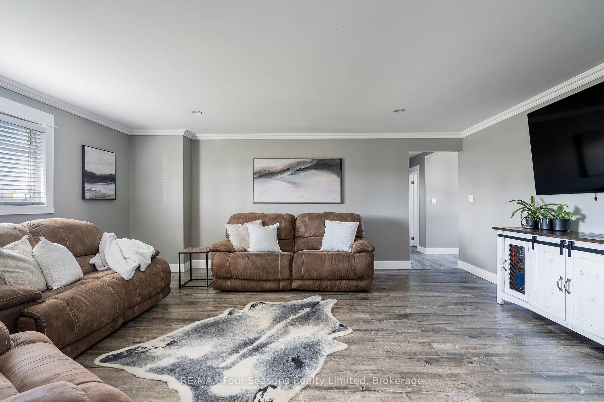 Photo 22 of 475 Lyons Court, Wasaga Beach — HOMEH