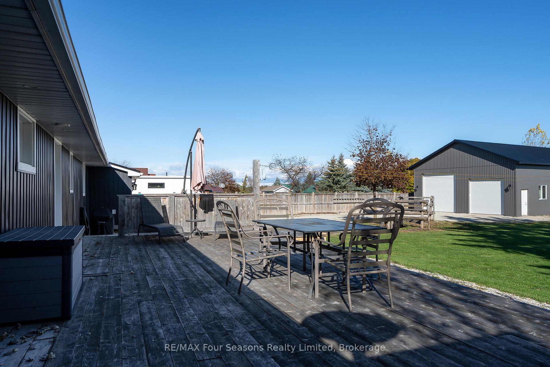 Photo 34 of 475 Lyons Court, Wasaga Beach — HOMEH