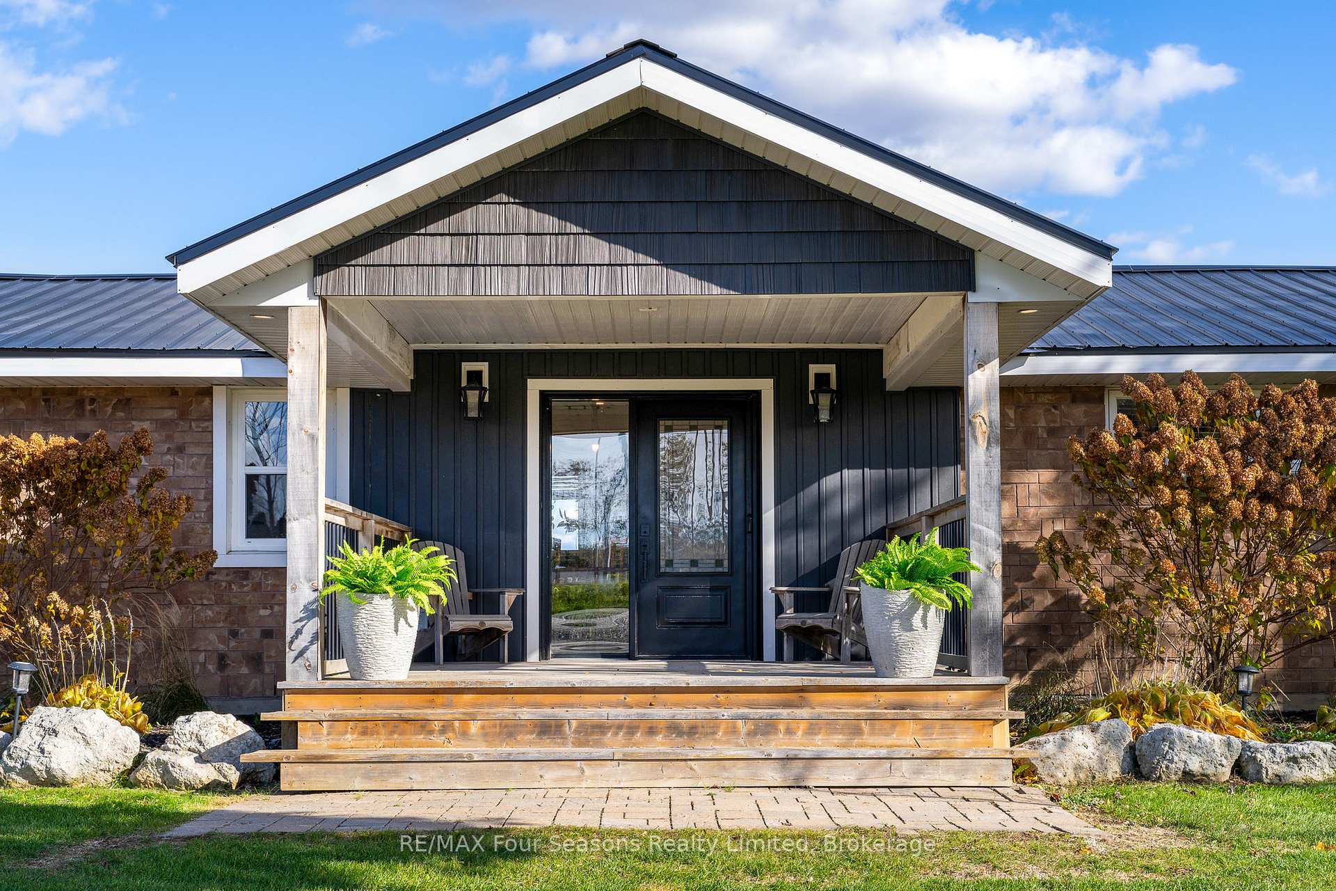 Photo 36 of 475 Lyons Court, Wasaga Beach — HOMEH