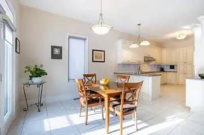 Photo 5 of 203 Hunterwood Chase, Vaughan, Rural Vaughan — HOMEH