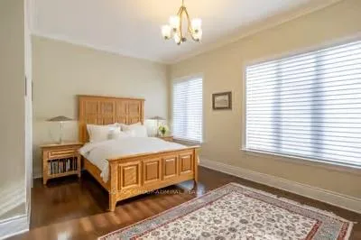 Photo 9 of 203 Hunterwood Chase, Vaughan, Rural Vaughan — HOMEH