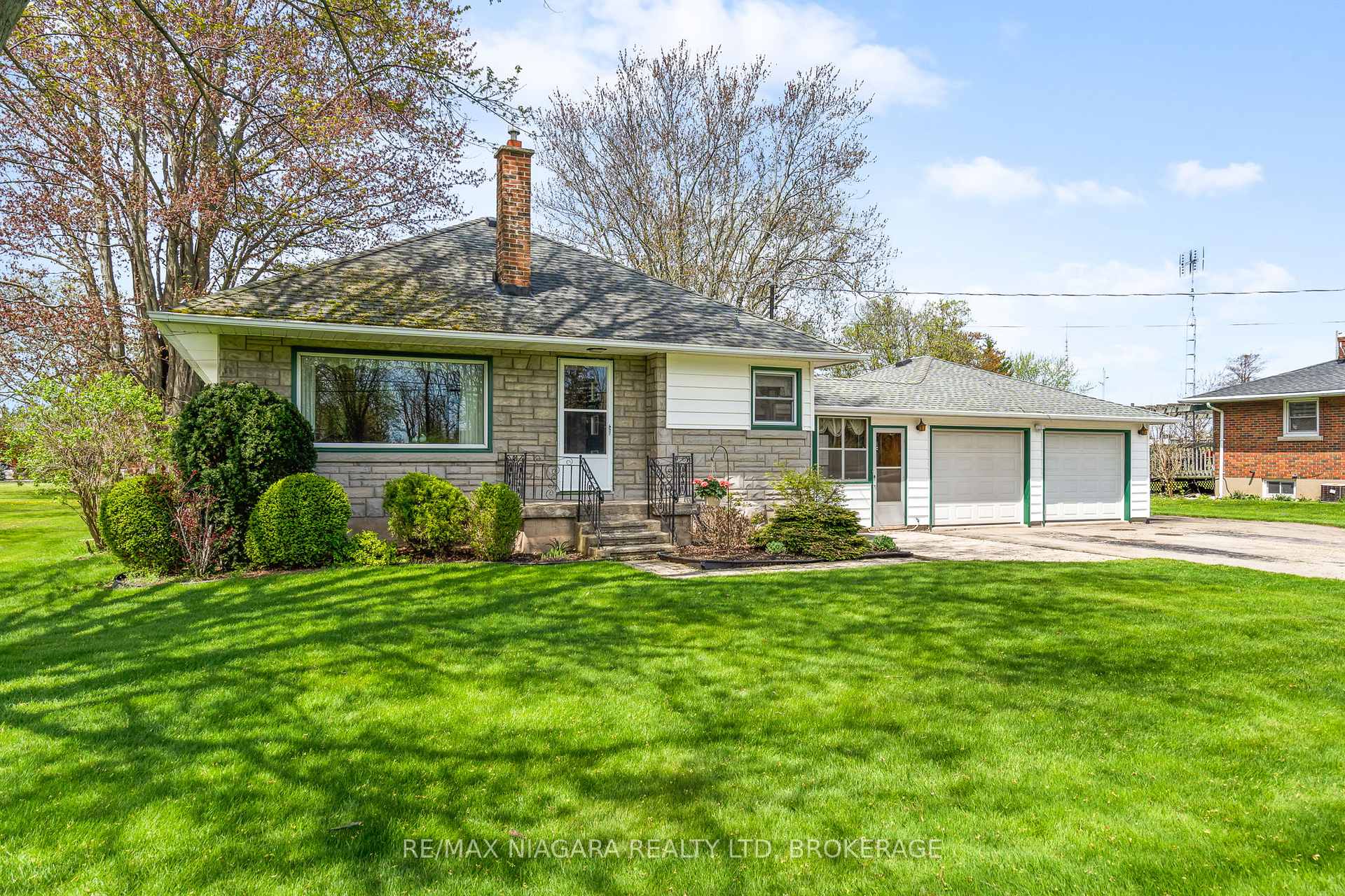 Photo 3 of 11692 Burnaby Road, Wainfleet, Marshville/Winger — HOMEH