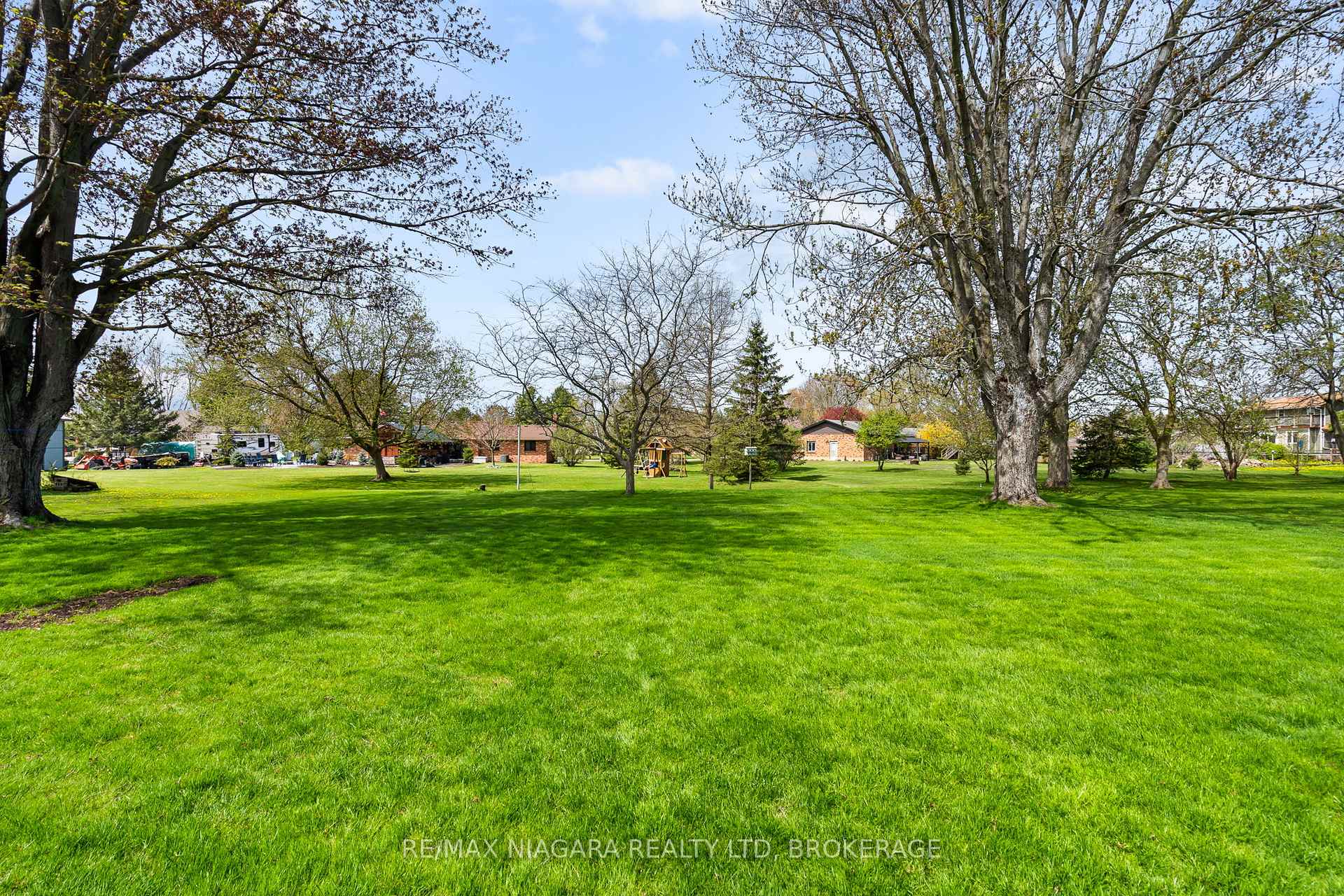 Photo 23 of 11692 Burnaby Road, Wainfleet, Marshville/Winger — HOMEH