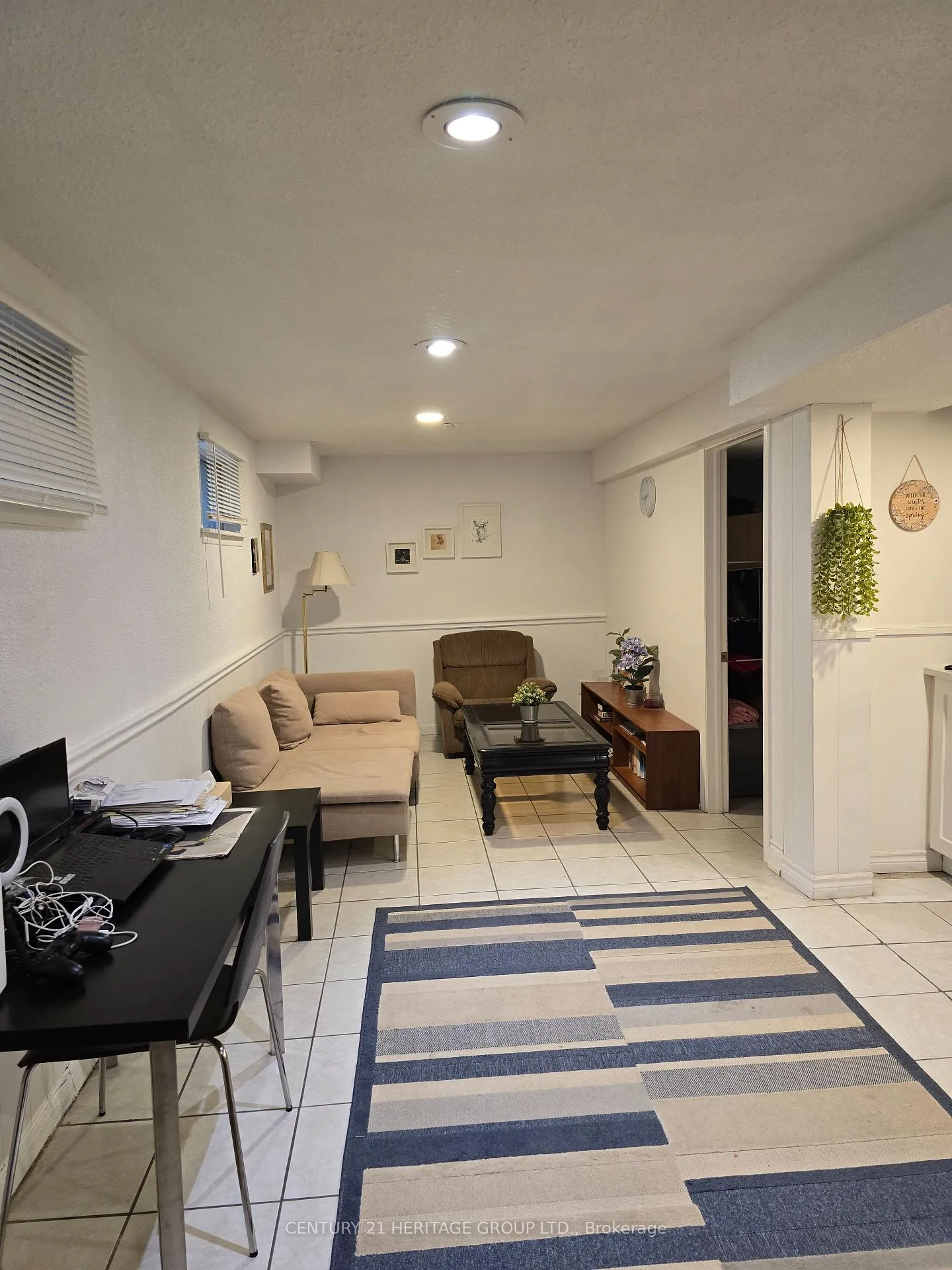 Photo 3 of 21 Laurel Valley Court N, Vaughan, Glen Shields — HOMEH