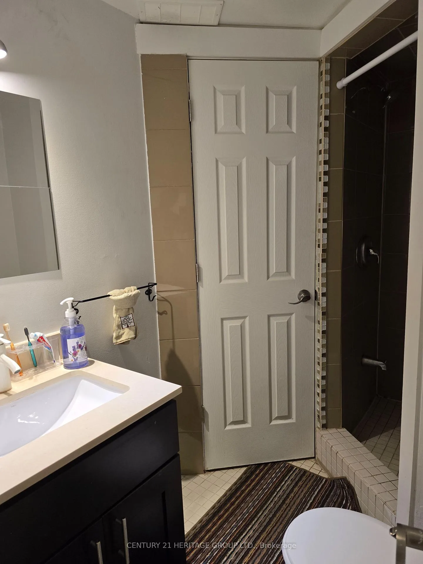 Photo 5 of 21 Laurel Valley Court N, Vaughan, Glen Shields — HOMEH