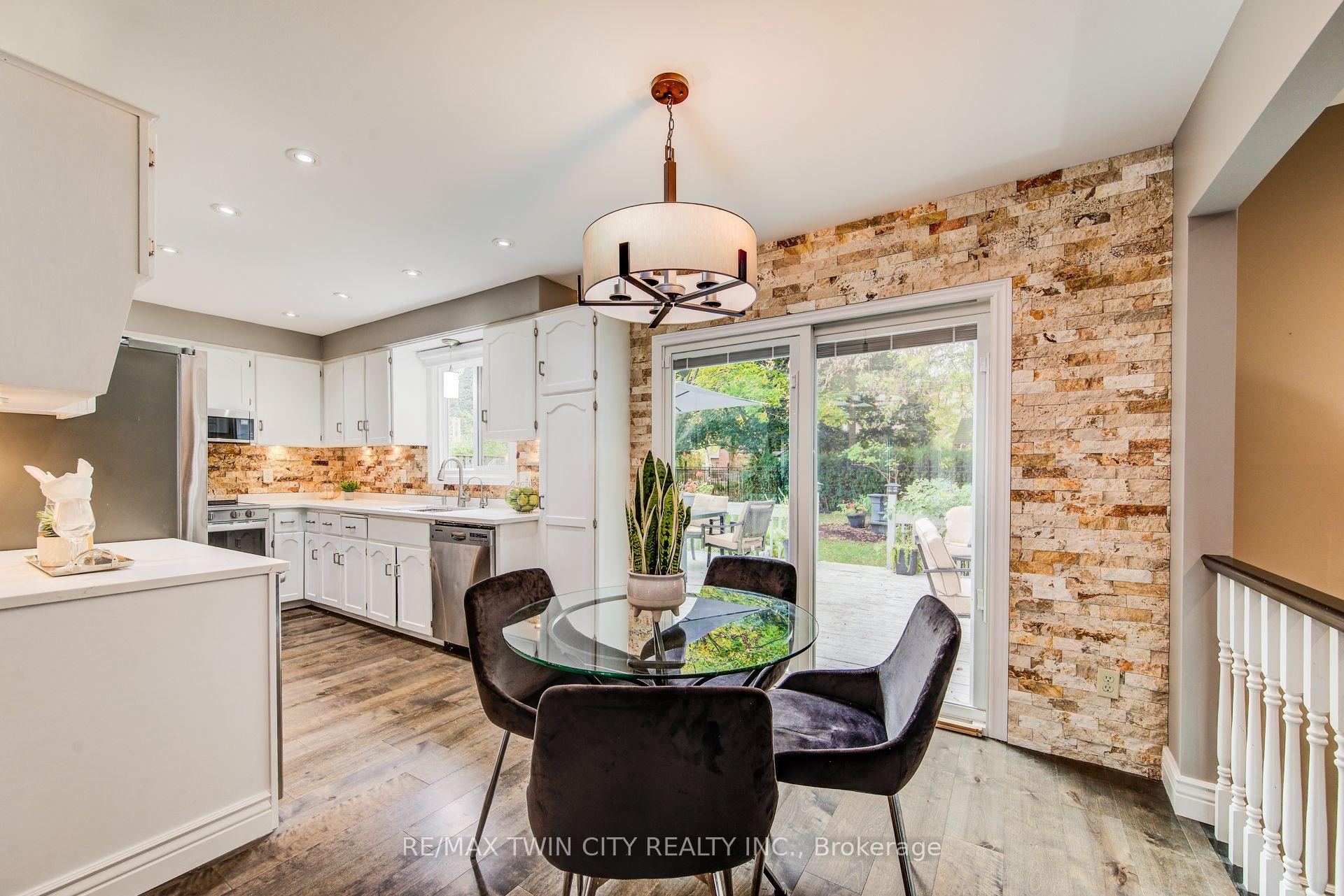 Photo 11 of 295 Wiltshire Place, Waterloo — HOMEH