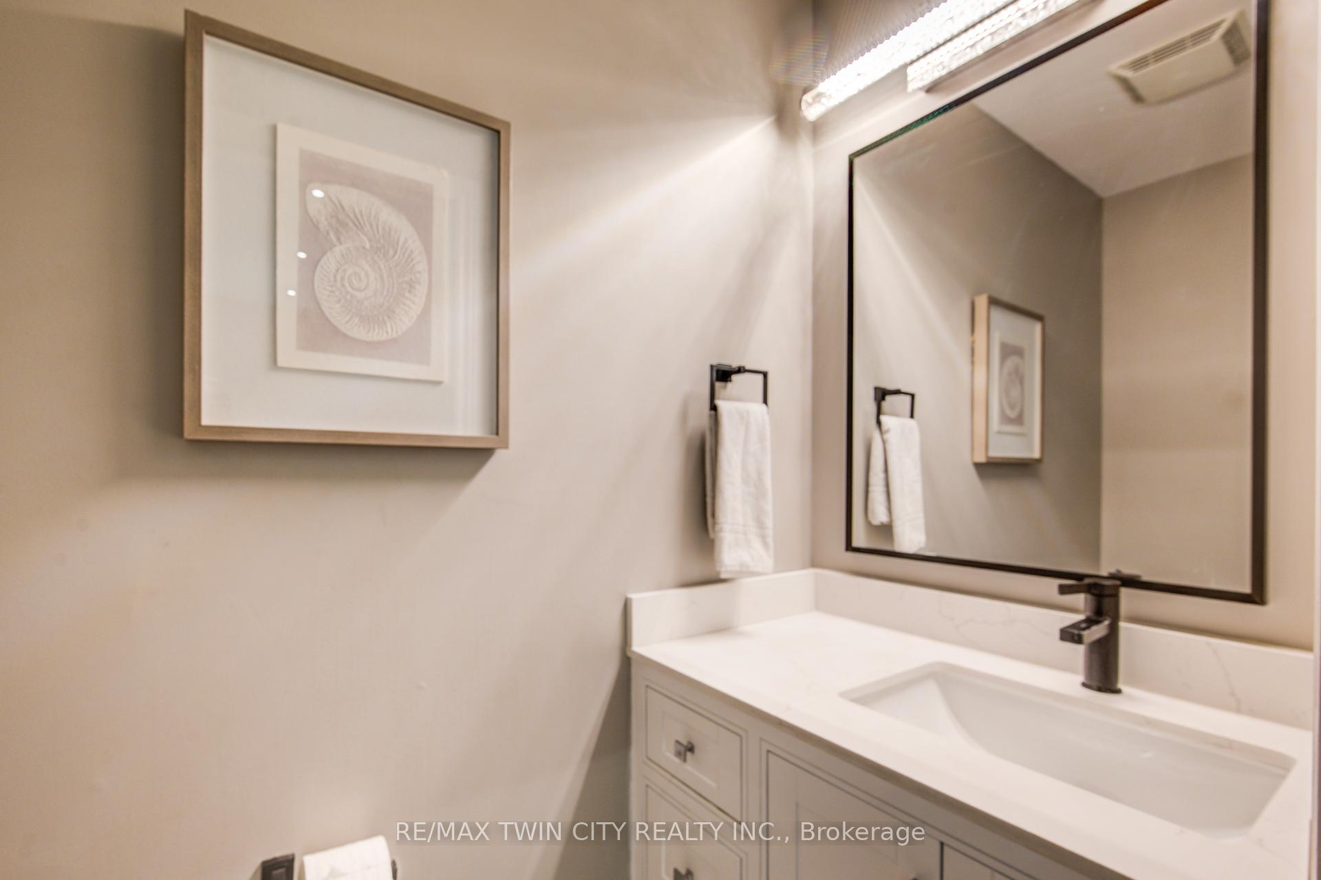 Photo 17 of 295 Wiltshire Place, Waterloo — HOMEH