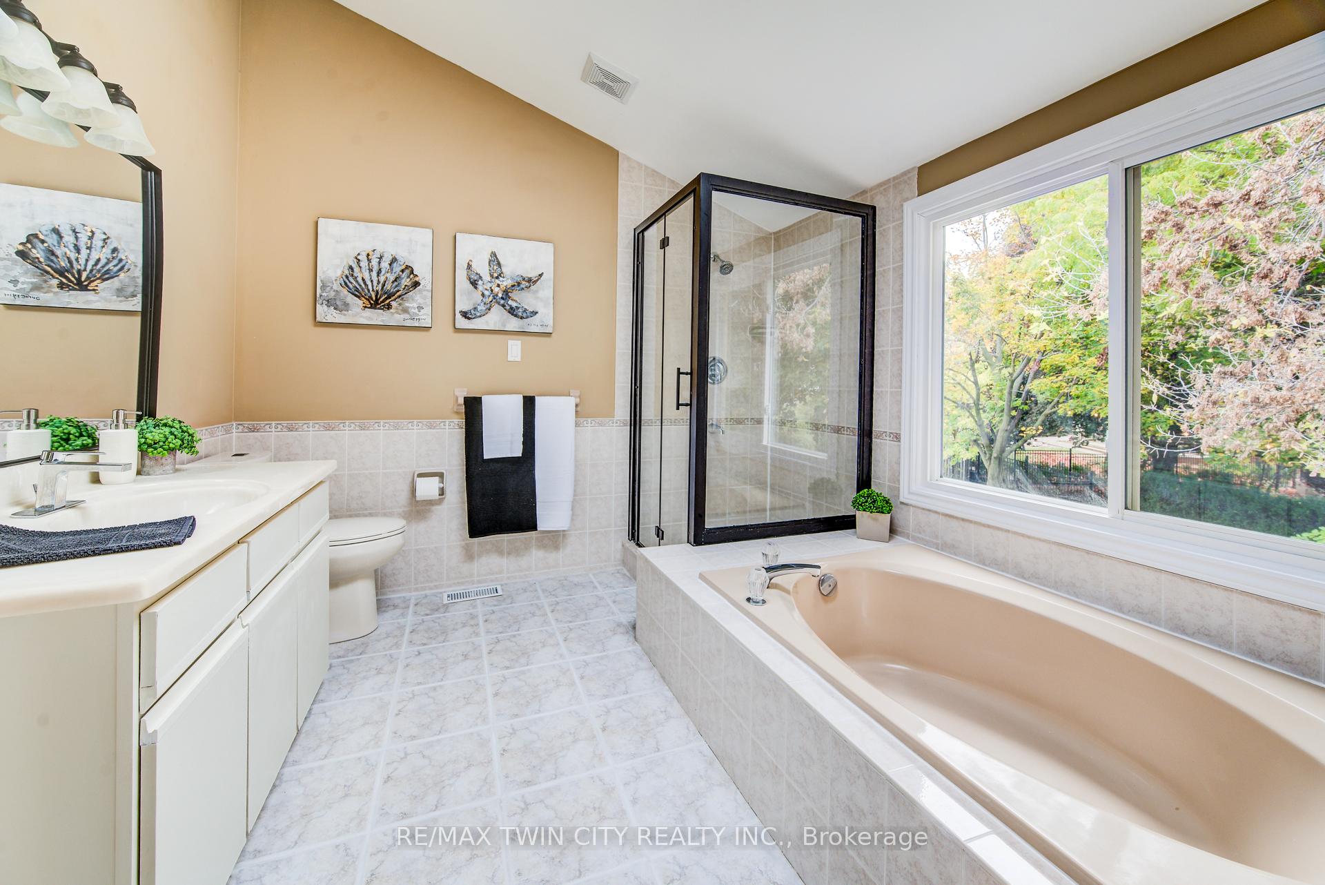 Photo 23 of 295 Wiltshire Place, Waterloo — HOMEH