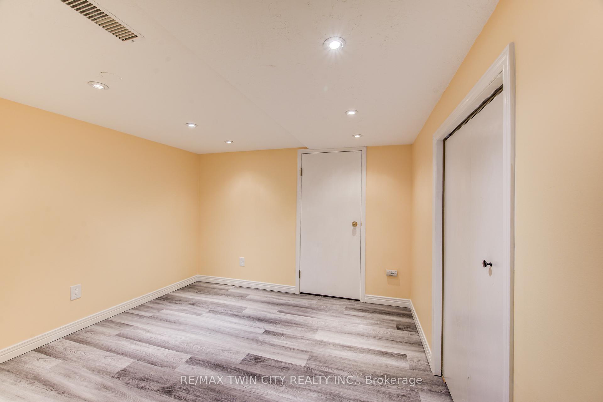 Photo 30 of 295 Wiltshire Place, Waterloo — HOMEH