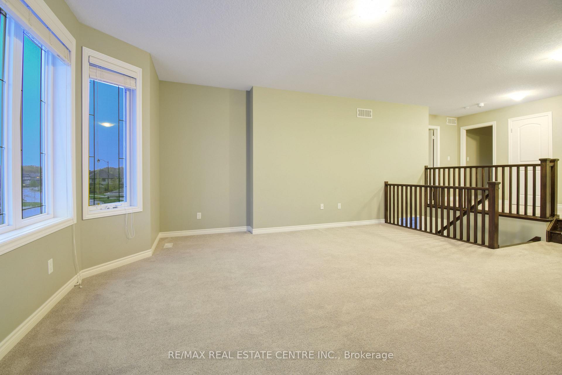 Photo 21 of 520 Sundew Drive, Waterloo, Beechwood — HOMEH