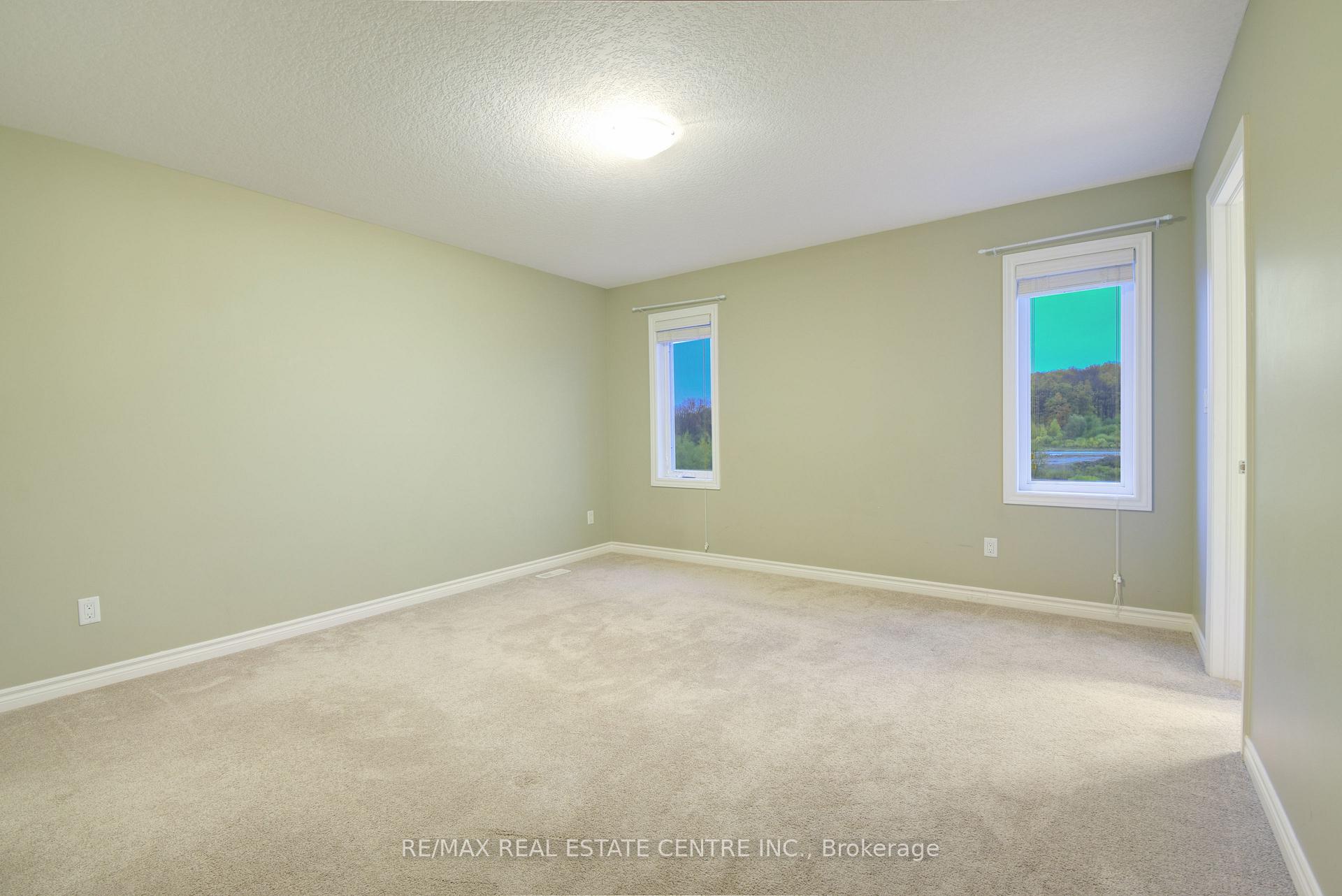 Photo 23 of 520 Sundew Drive, Waterloo, Beechwood — HOMEH