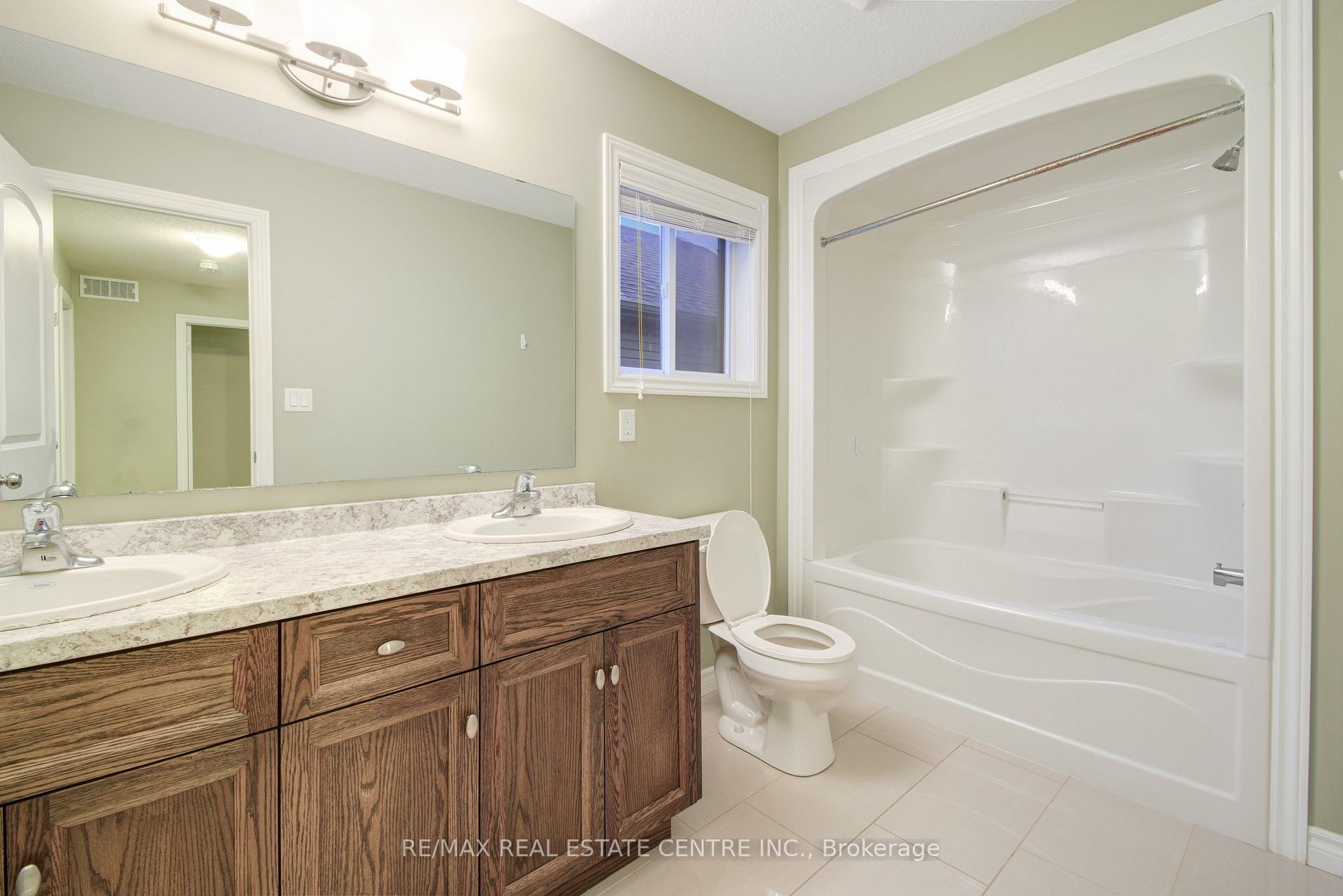 Photo 30 of 520 Sundew Drive, Waterloo, Beechwood — HOMEH