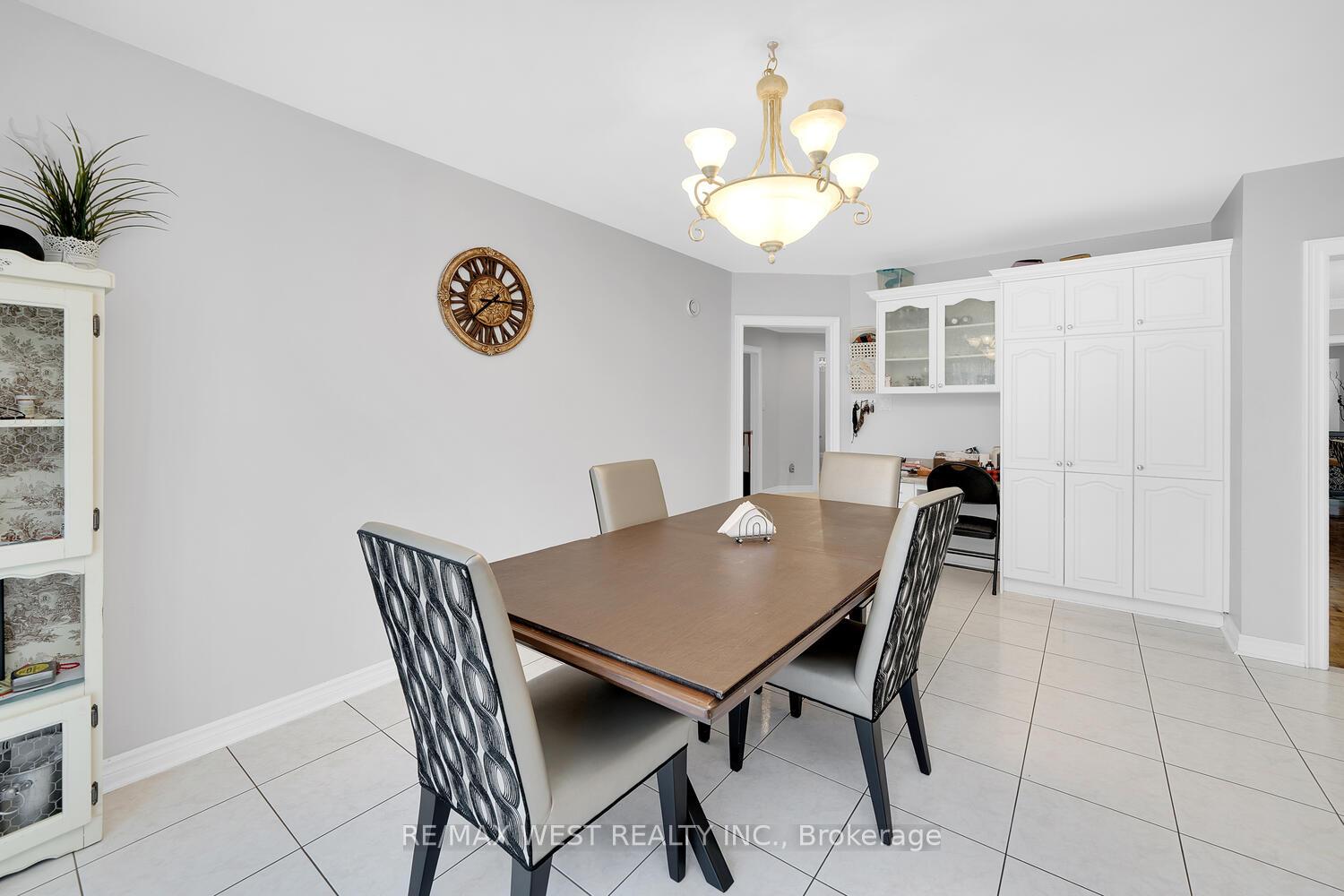 Photo 13 of 38 John Kline Lane, Vaughan, Kleinburg — HOMEH