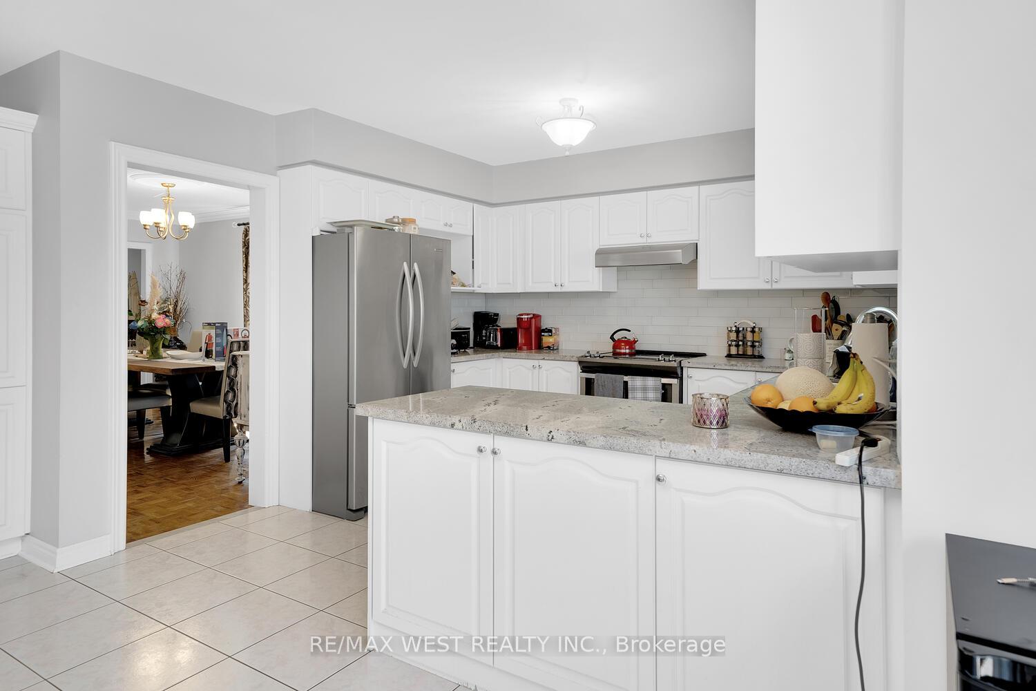 Photo 14 of 38 John Kline Lane, Vaughan, Kleinburg — HOMEH