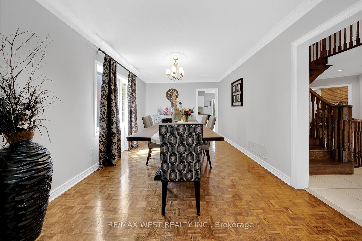 Photo 17 of 38 John Kline Lane, Vaughan, Kleinburg — HOMEH