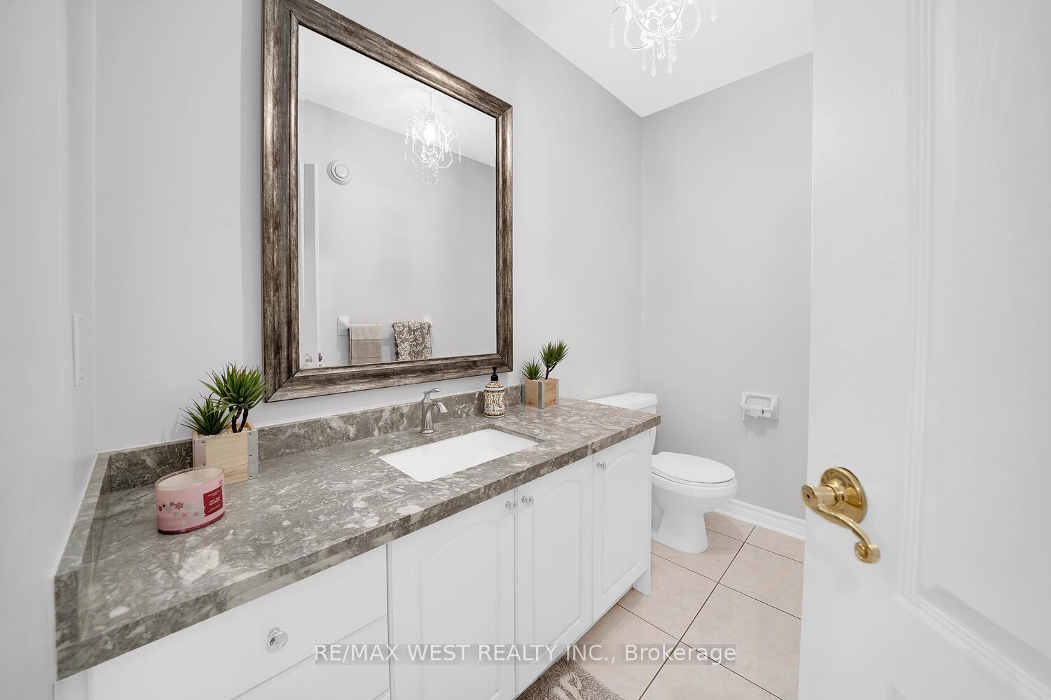 Photo 19 of 38 John Kline Lane, Vaughan, Kleinburg — HOMEH