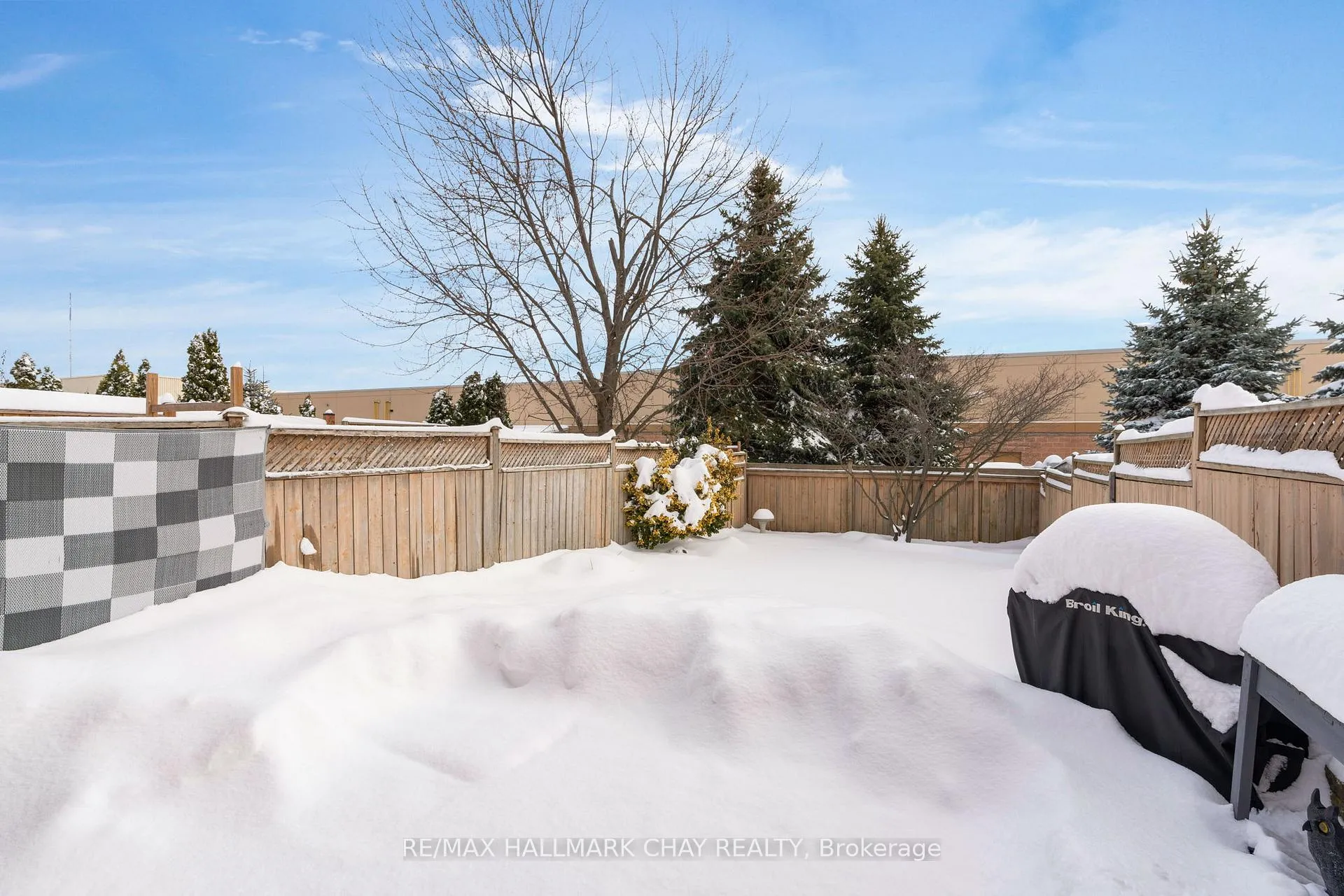 Photo 13 of 43 Srigley Street, Barrie, Holly — HOMEH