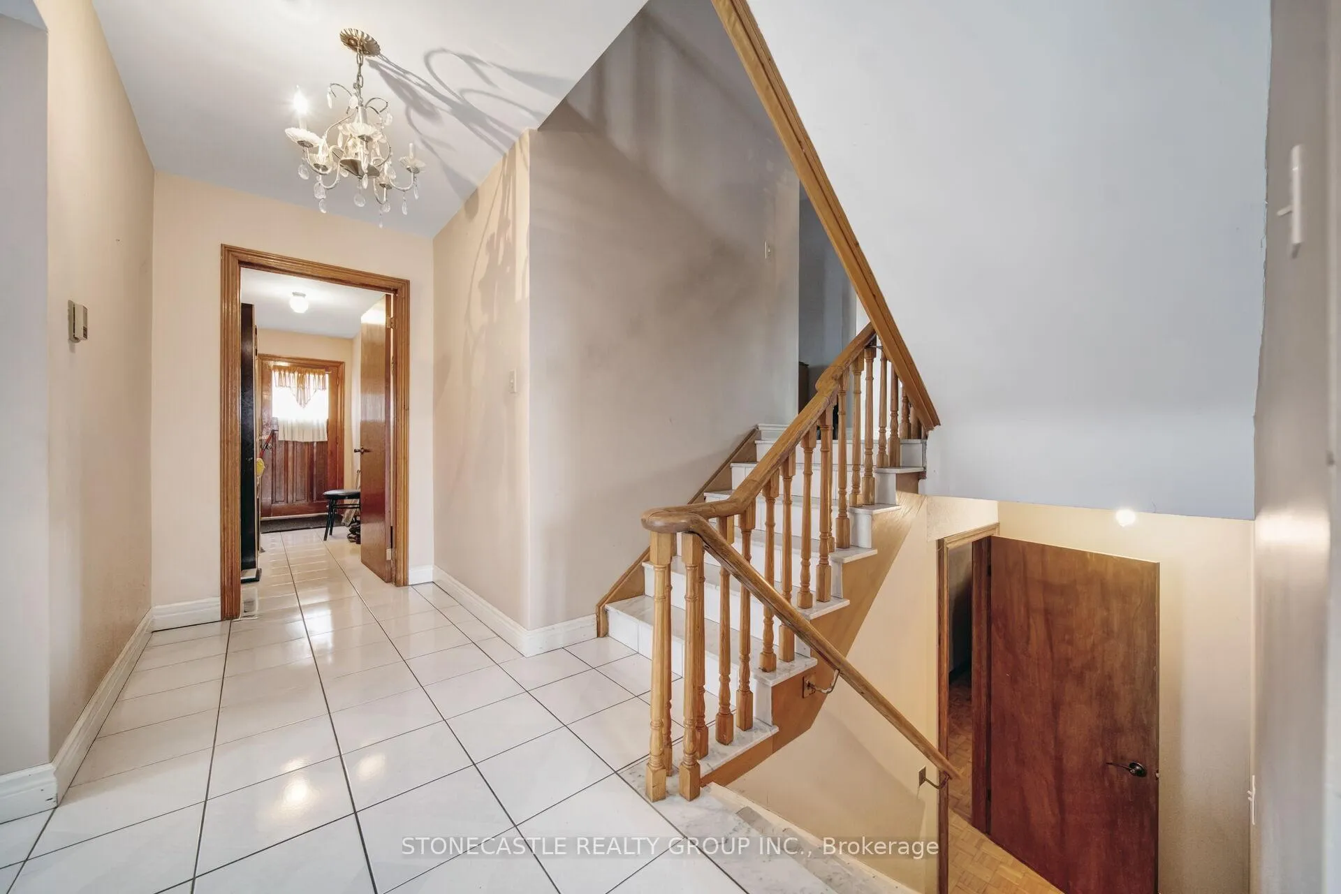 Photo 30 of 5 Francine Court, Vaughan, East Woodbridge — HOMEH