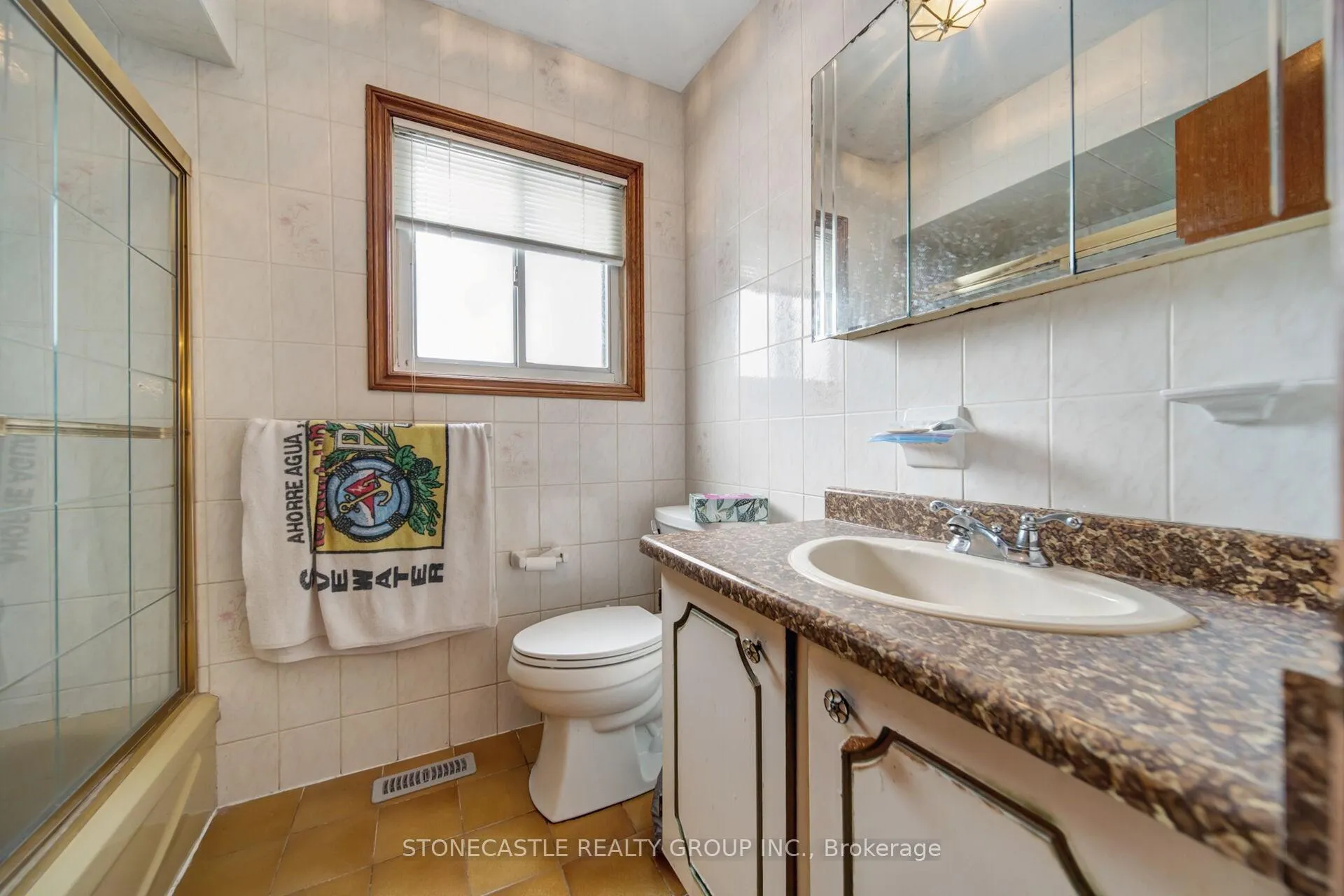 Photo 34 of 5 Francine Court, Vaughan, East Woodbridge — HOMEH