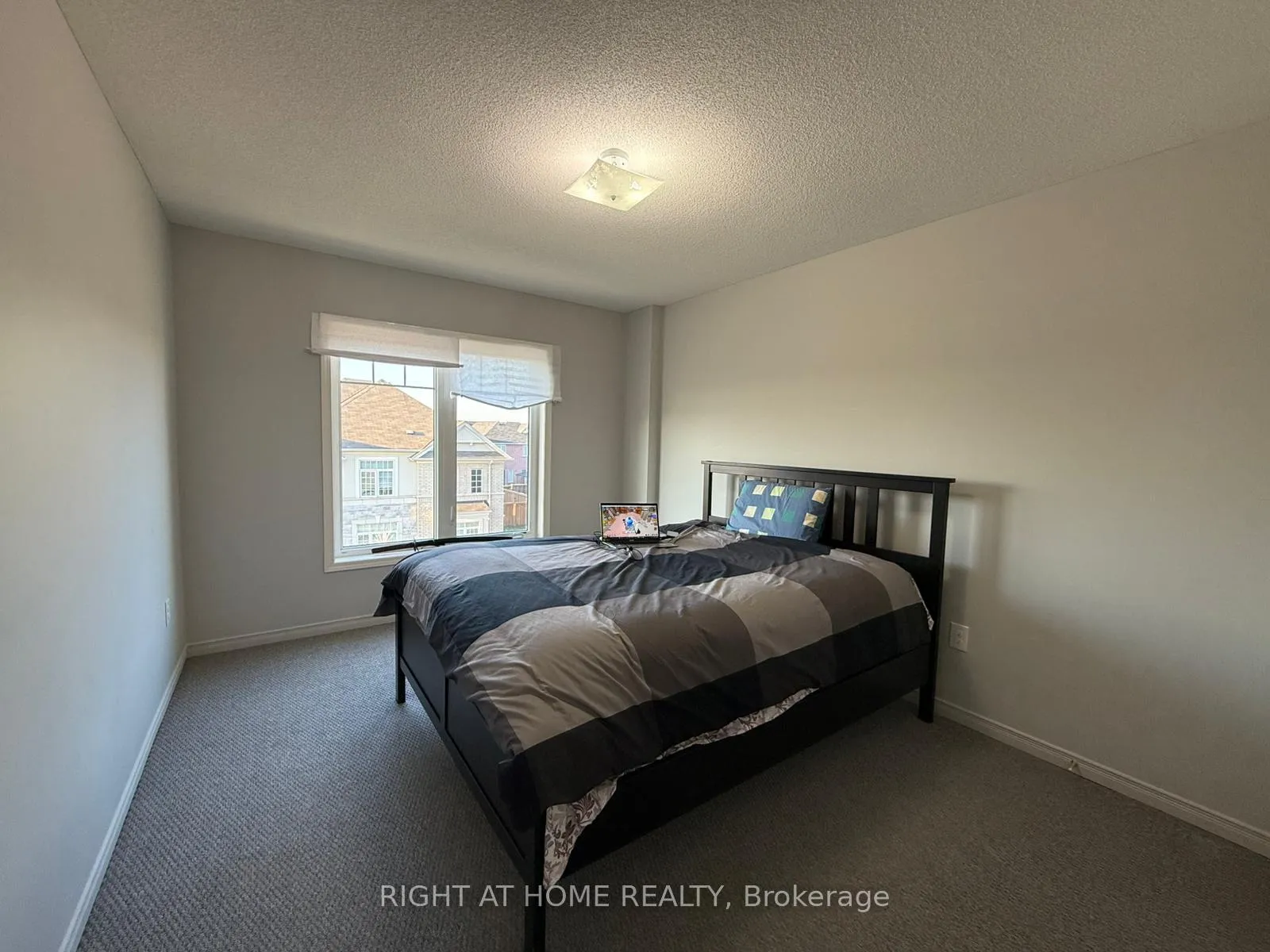 Photo 32 of 1 Mortlock Street E, Ajax, Central East — HOMEH