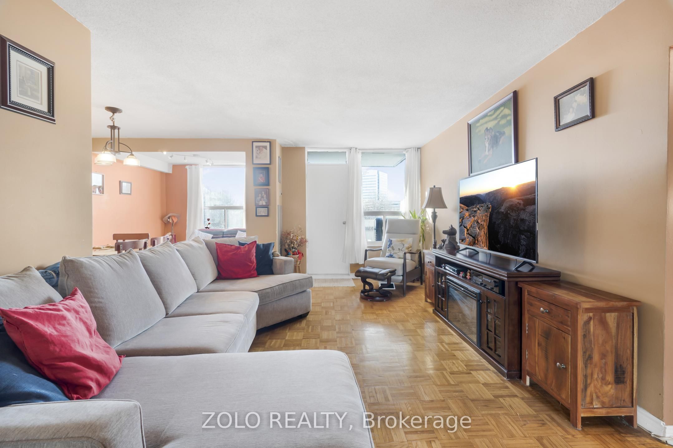Photo 31 of Unit 618, 10 Edgecliff Golfway, Toronto, Flemingdon Park — HOMEH