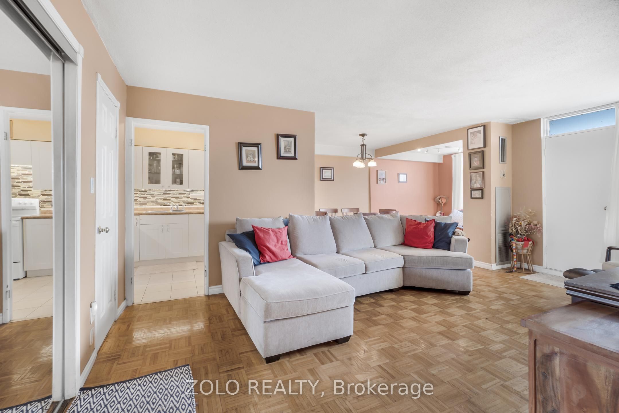 Photo 30 of Unit 618, 10 Edgecliff Golfway, Toronto, Flemingdon Park — HOMEH
