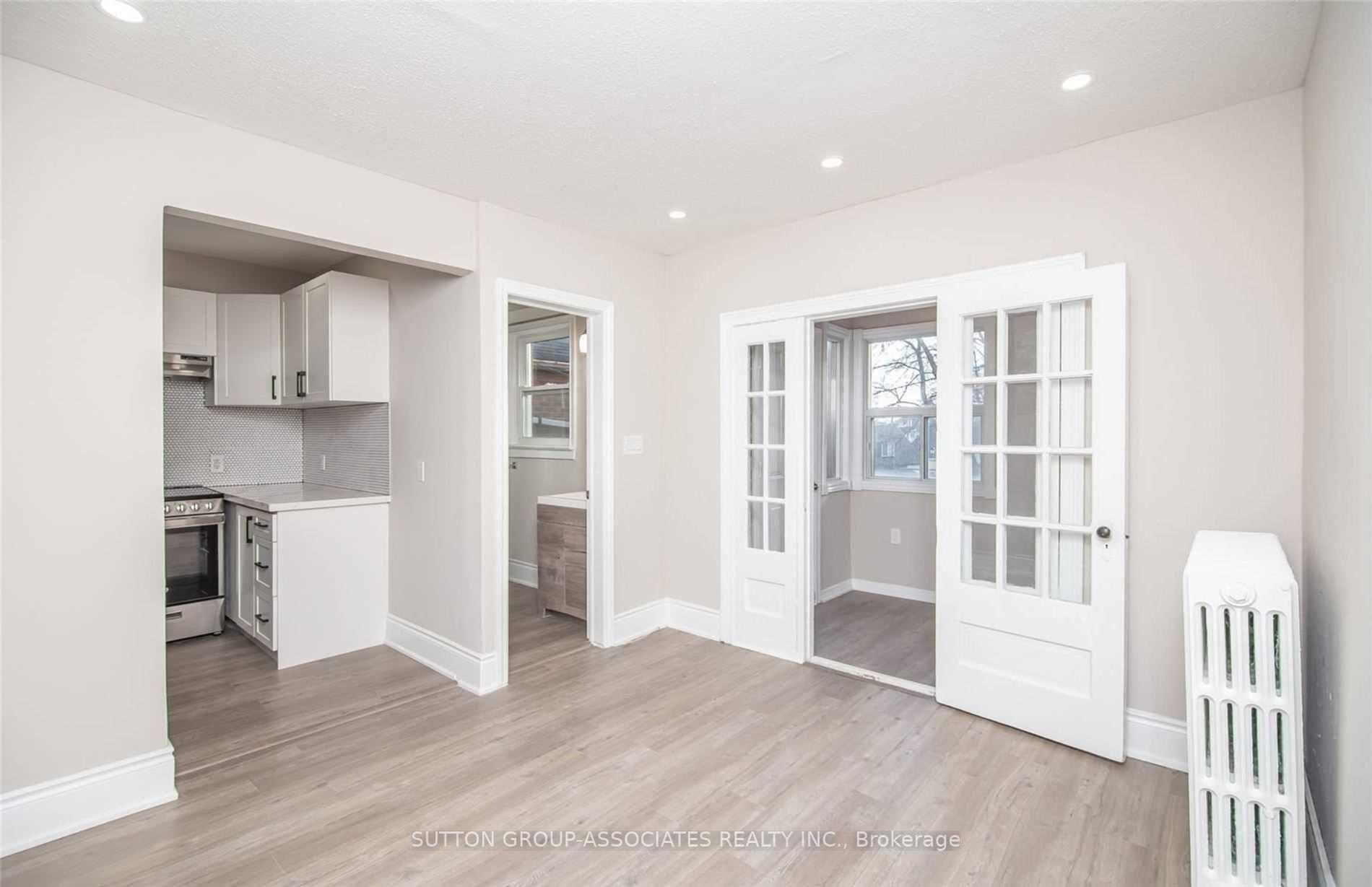 Photo 8 of Unit Main, 521 Rogers Road, Toronto, Keelesdale-Eglinton West — HOMEH