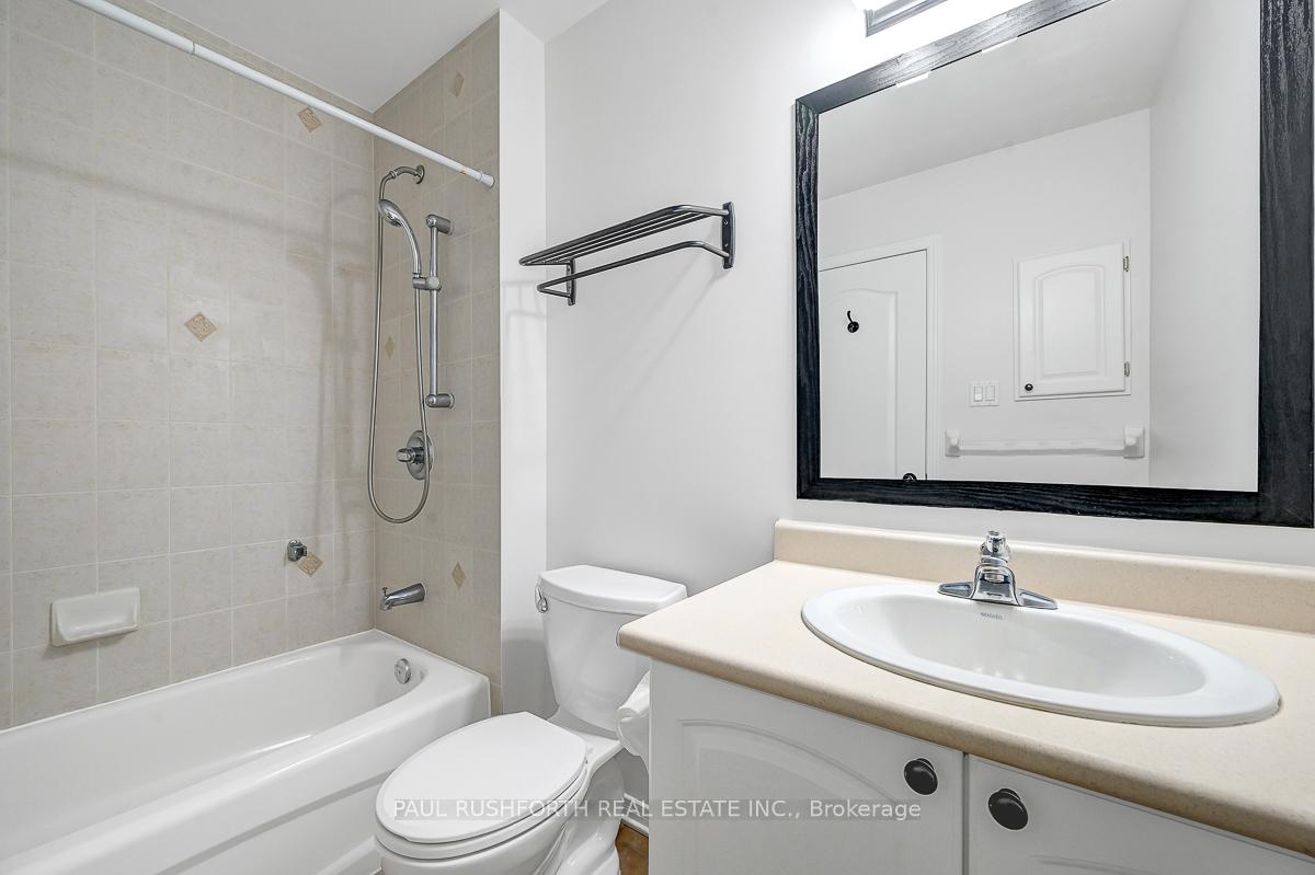 Photo 14 of 115 Tall Oak Private, Ottawa, Riverview Park — HOMEH