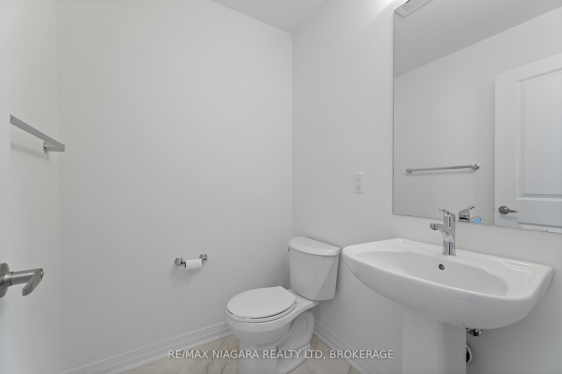 Photo 4 of 12 Feather Road, Welland, Dain City — HOMEH