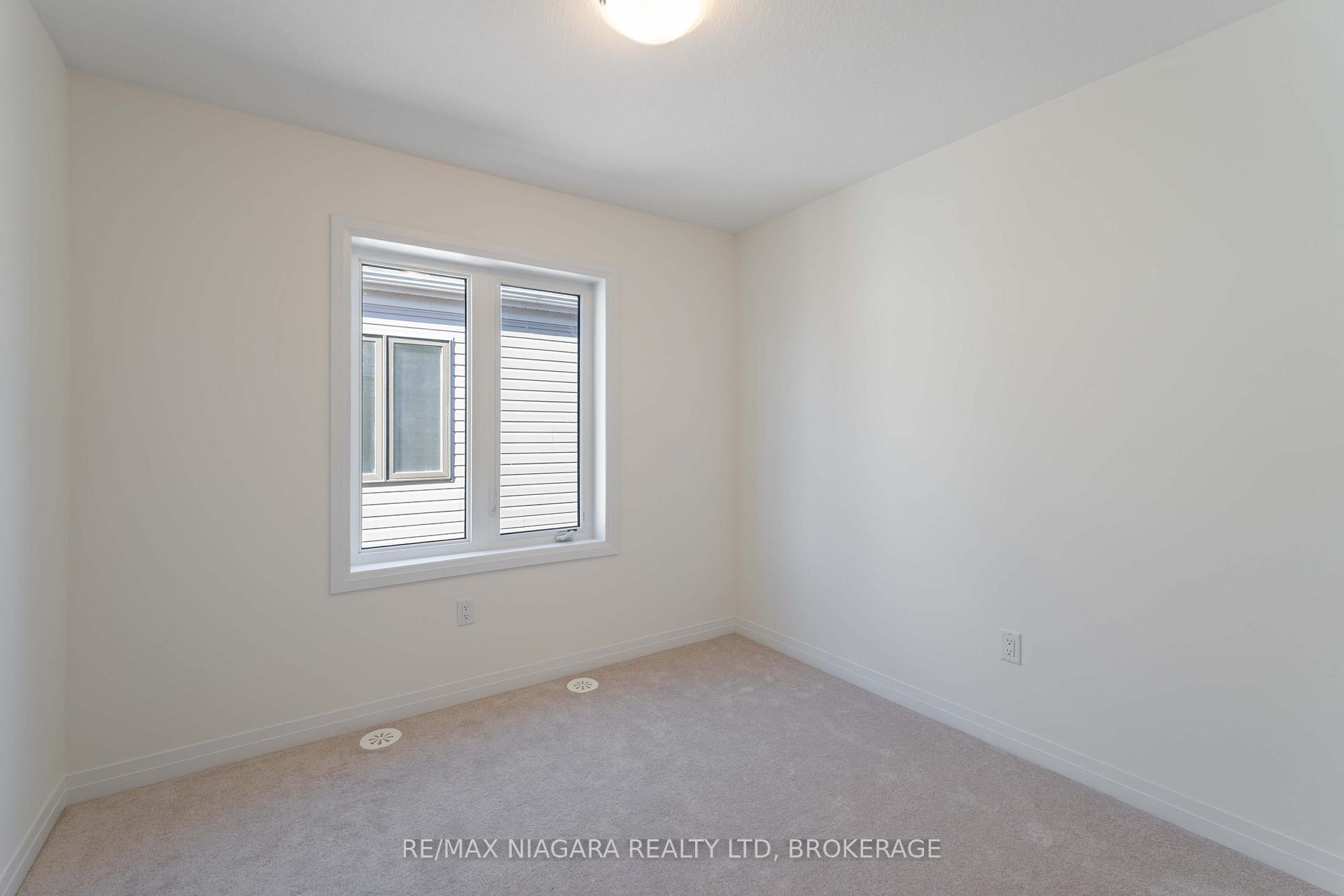 Photo 13 of 12 Feather Road, Welland, Dain City — HOMEH