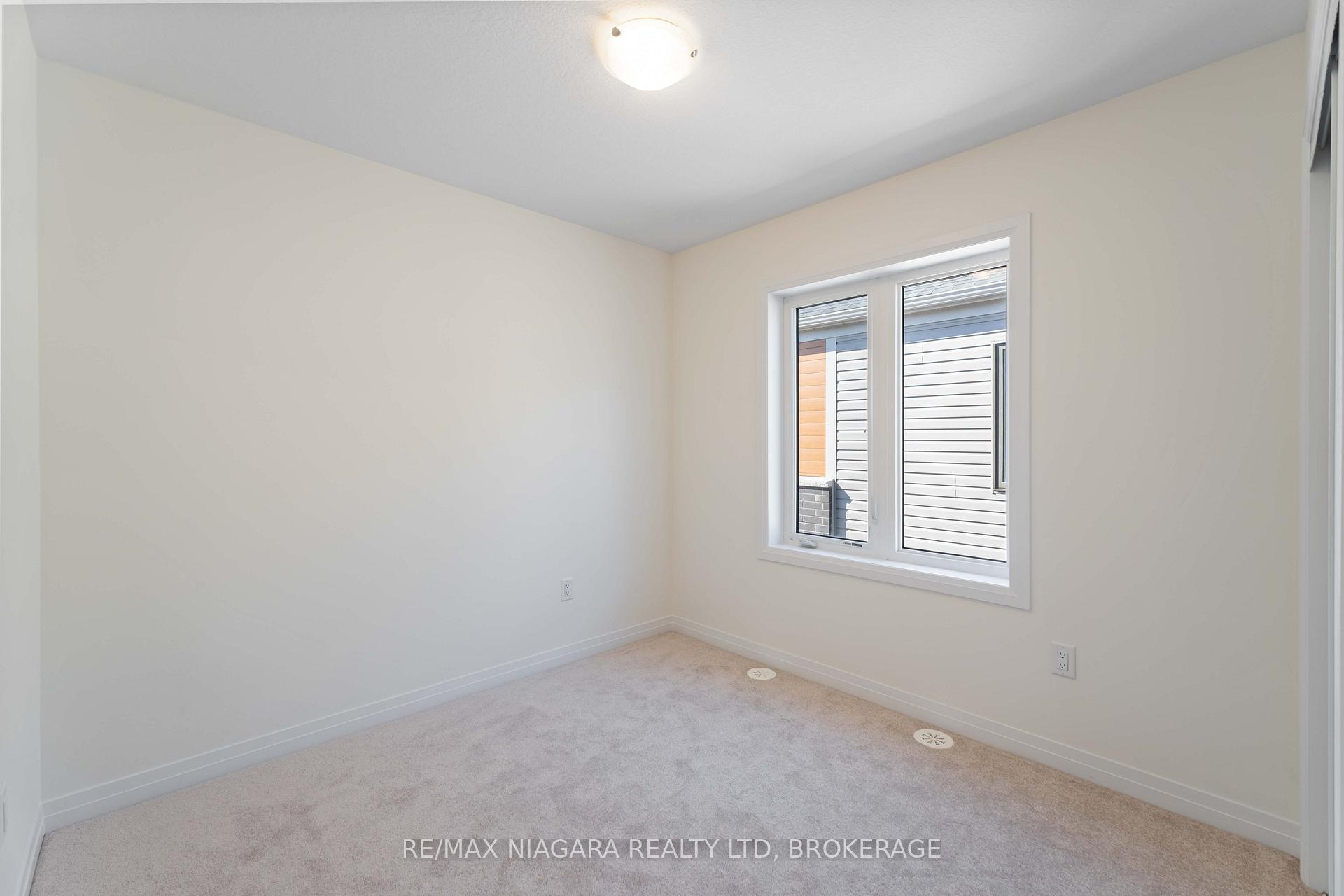 Photo 16 of 12 Feather Road, Welland, Dain City — HOMEH