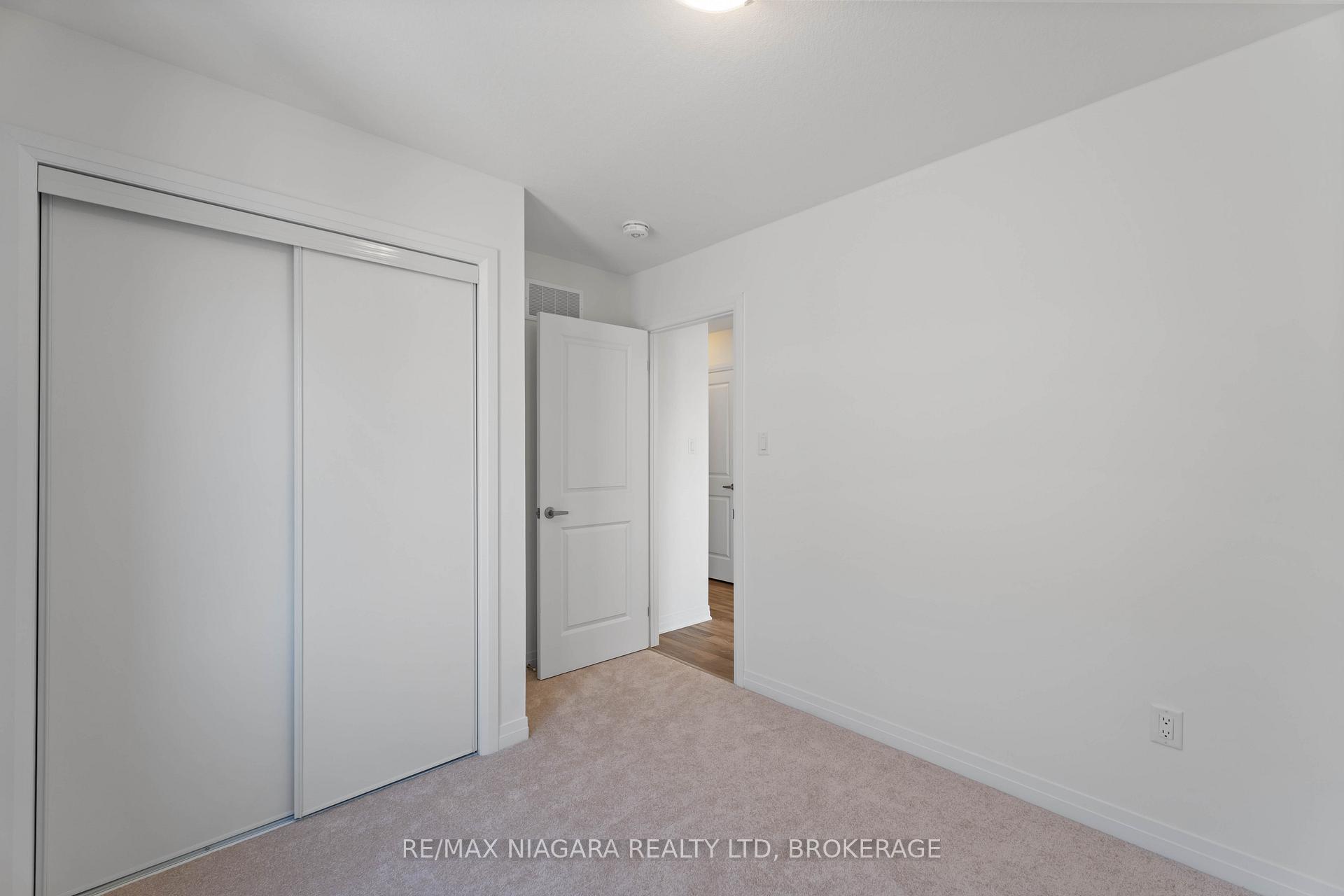 Photo 17 of 12 Feather Road, Welland, Dain City — HOMEH