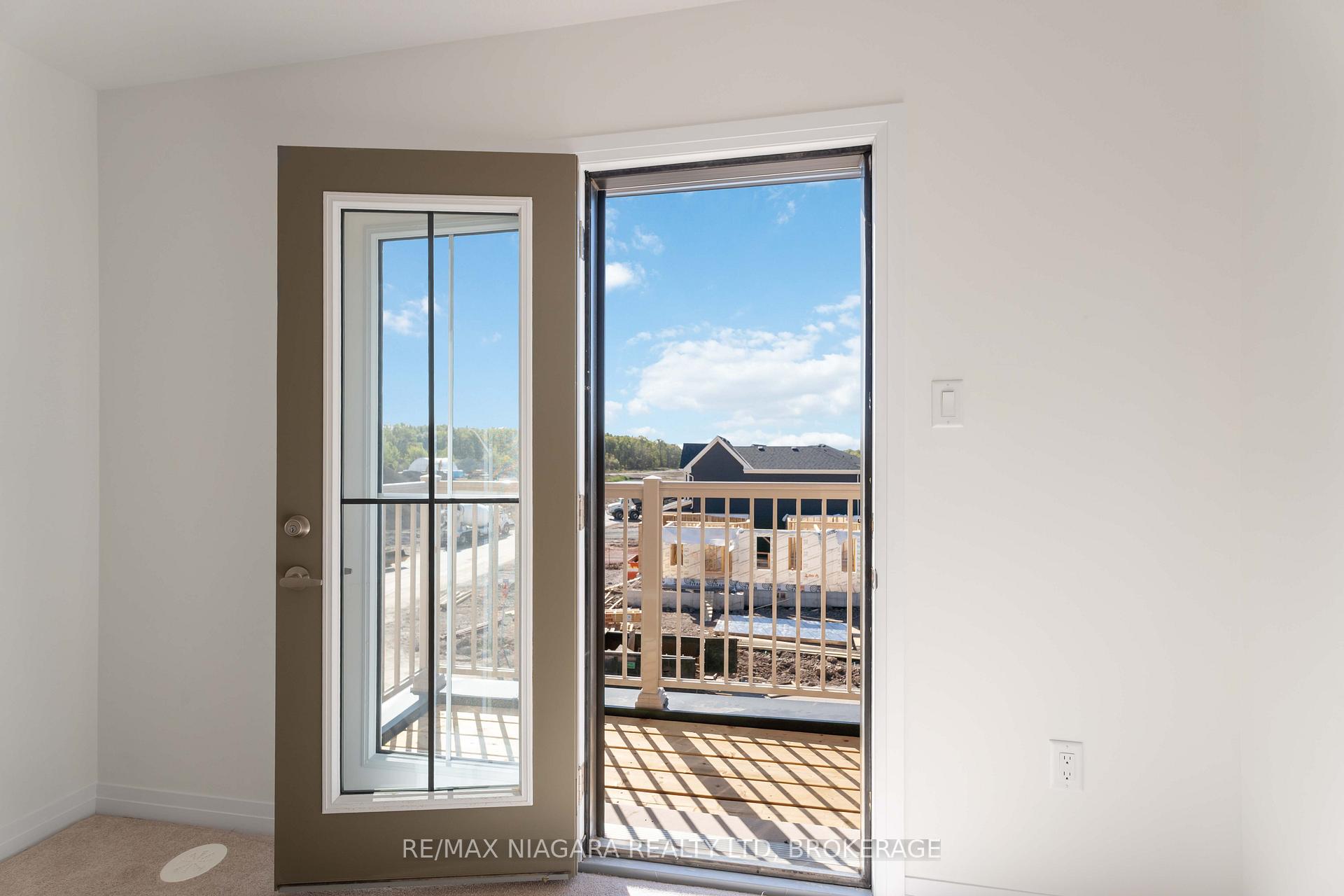 Photo 22 of 12 Feather Road, Welland, Dain City — HOMEH