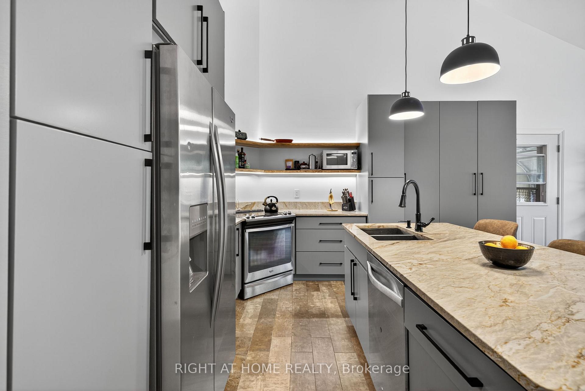 Photo 18 of 11 Nicholson Drive, Uxbridge, Rural Uxbridge — HOMEH