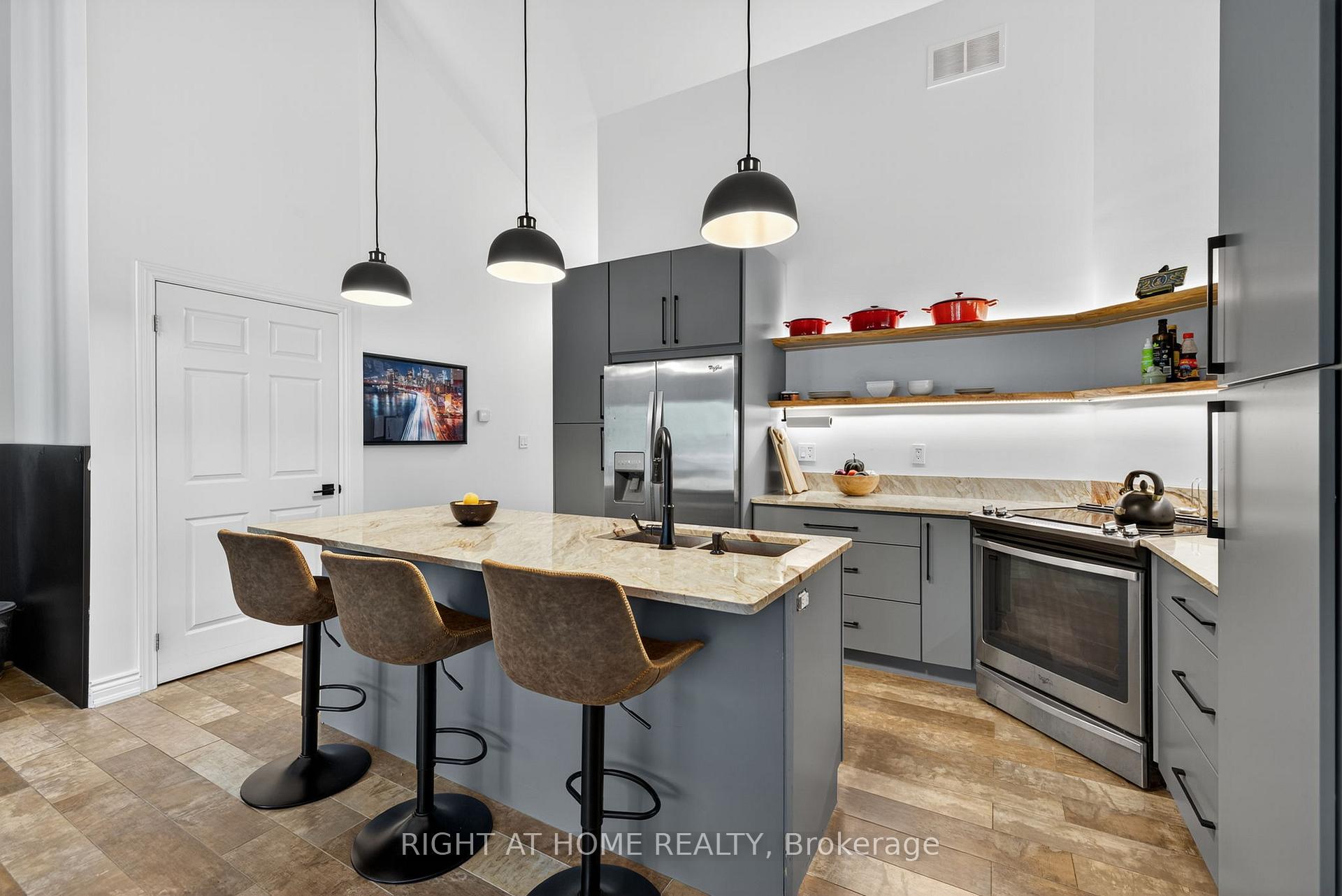 Photo 21 of 11 Nicholson Drive, Uxbridge, Rural Uxbridge — HOMEH