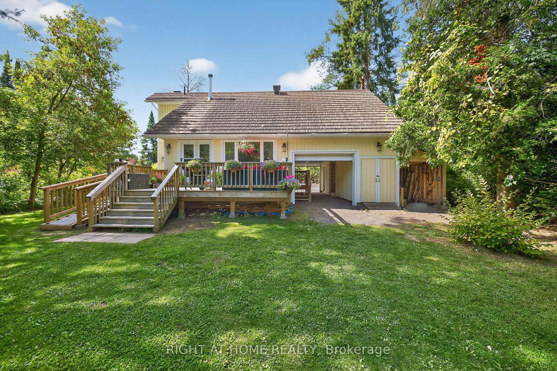 Photo 31 of 11 Nicholson Drive, Uxbridge, Rural Uxbridge — HOMEH