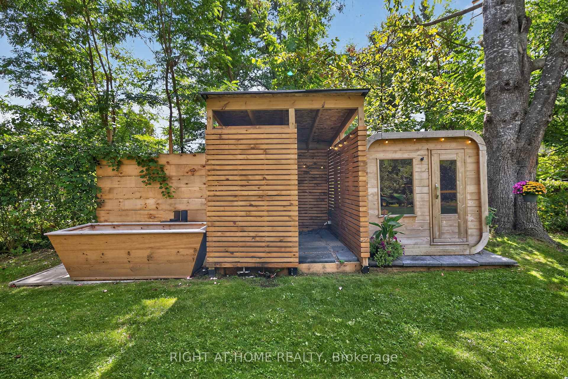 Photo 35 of 11 Nicholson Drive, Uxbridge, Rural Uxbridge — HOMEH
