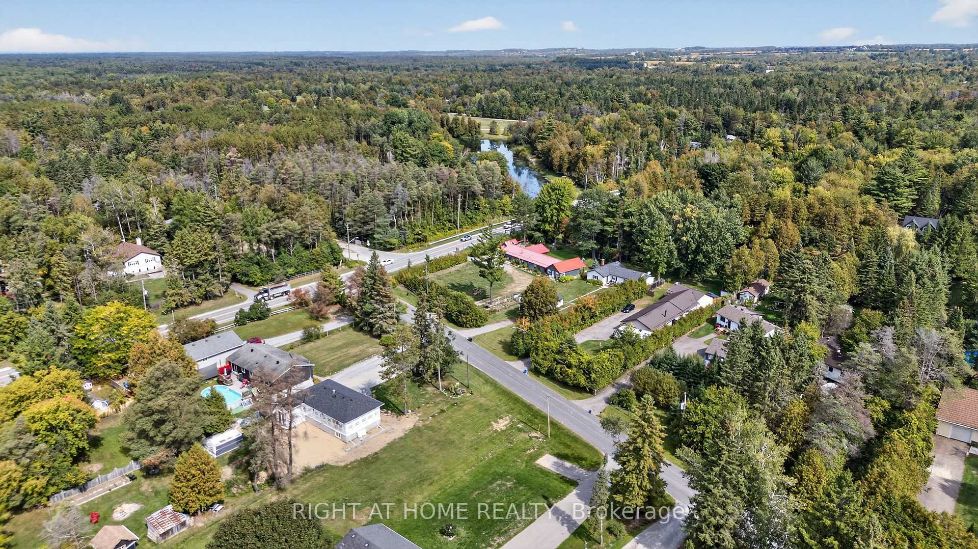 Photo 44 of 11 Nicholson Drive, Uxbridge, Rural Uxbridge — HOMEH
