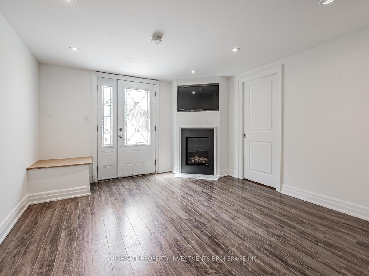 Photo 4 of Unit Bsmt, 170 Ennerdale Road, Toronto, Caledonia-Fairbank — HOMEH