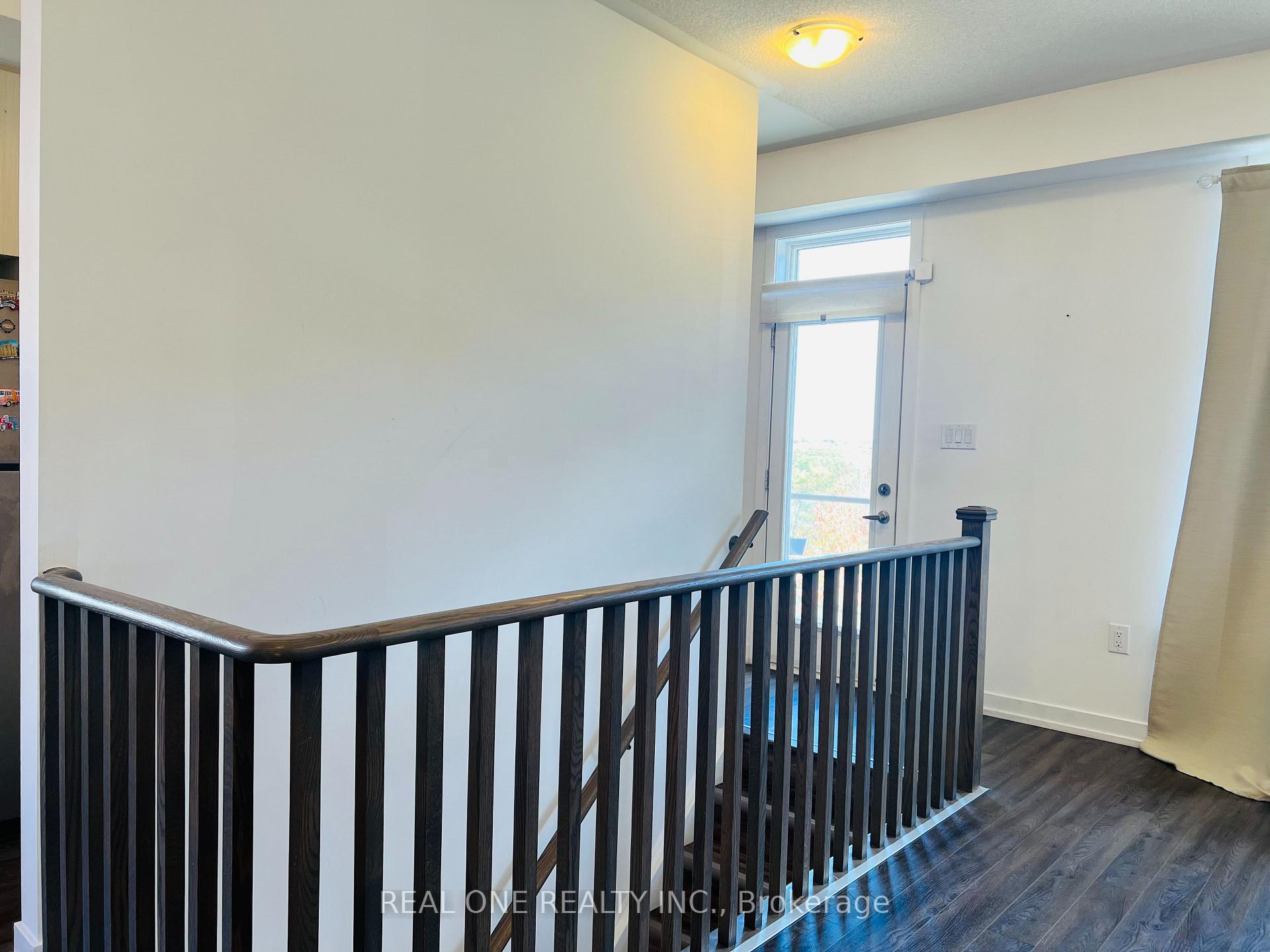 Photo 4 of 271 Dalhousie Street, Vaughan, Vaughan Grove — HOMEH