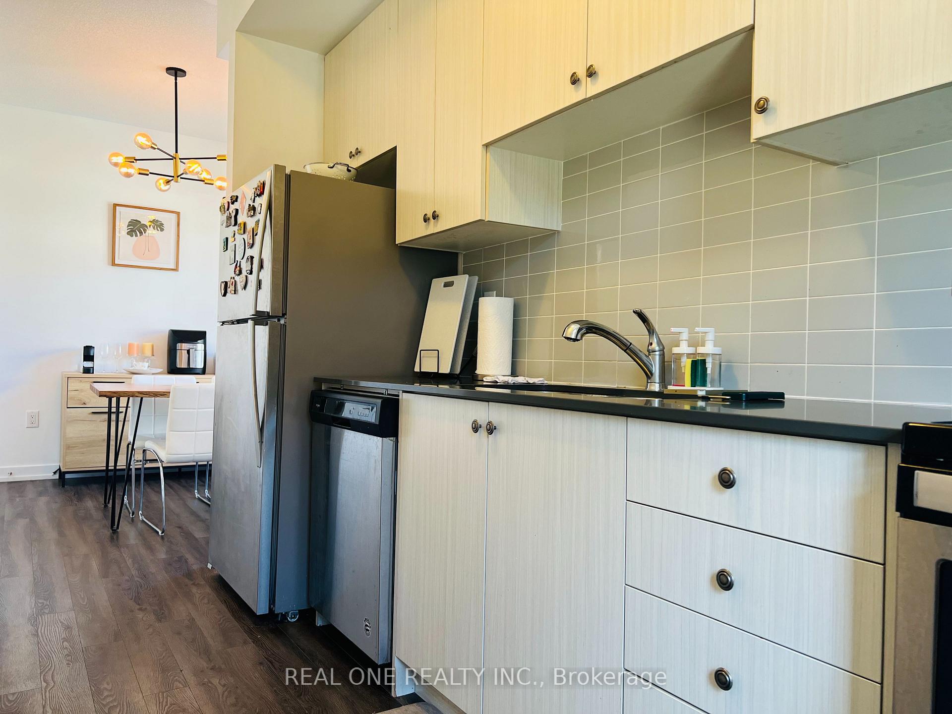 Photo 6 of 271 Dalhousie Street, Vaughan, Vaughan Grove — HOMEH