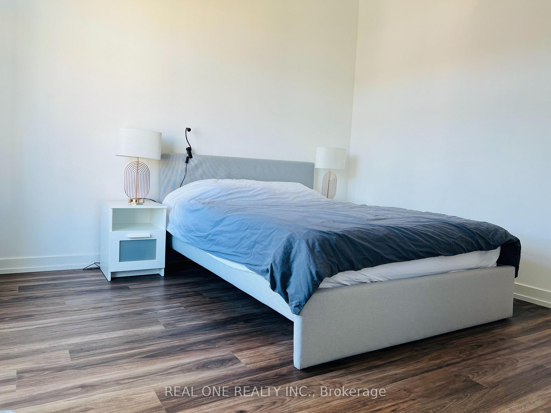 Photo 10 of 271 Dalhousie Street, Vaughan, Vaughan Grove — HOMEH