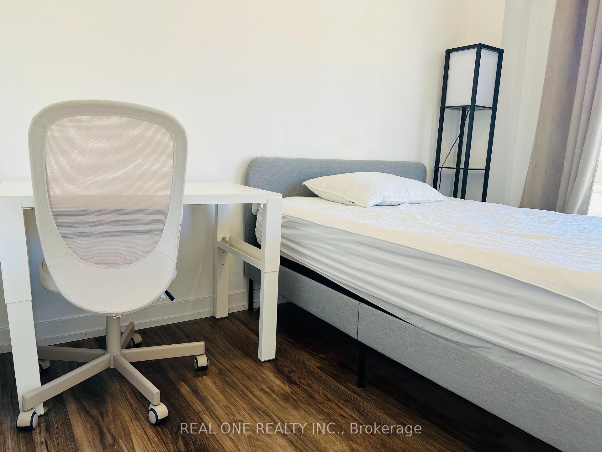 Photo 14 of 271 Dalhousie Street, Vaughan, Vaughan Grove — HOMEH